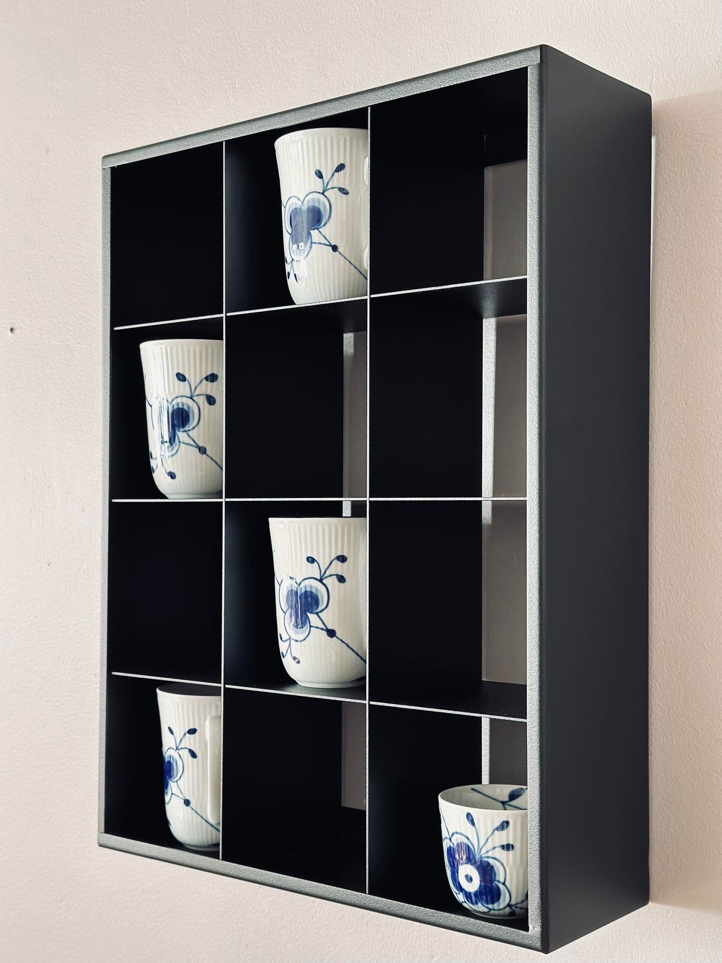Mugshelf m. 12 rum - VIAMAJA.DK