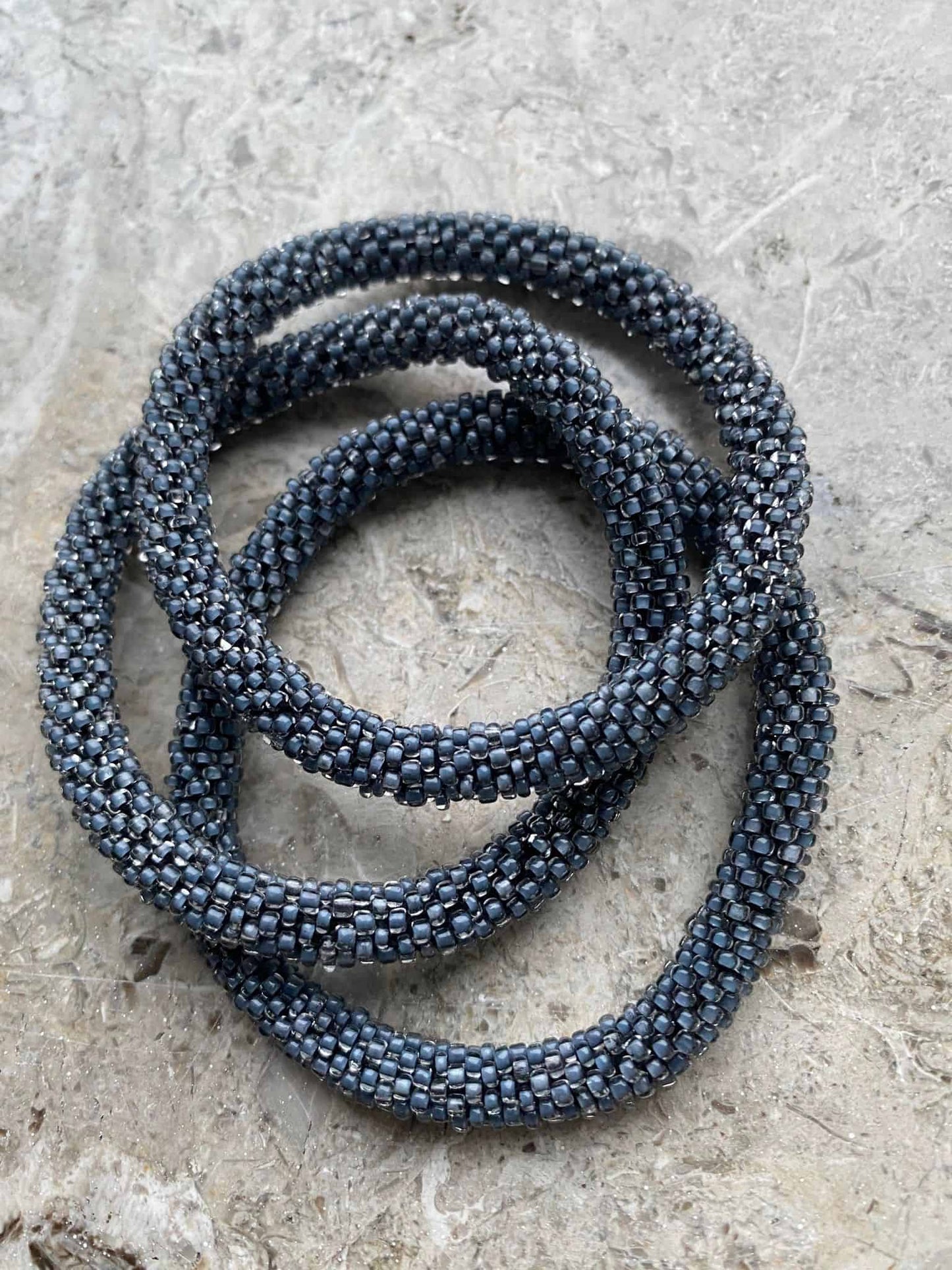 Nepal armbånd - Dusty Blue - VIAMAJA.DK