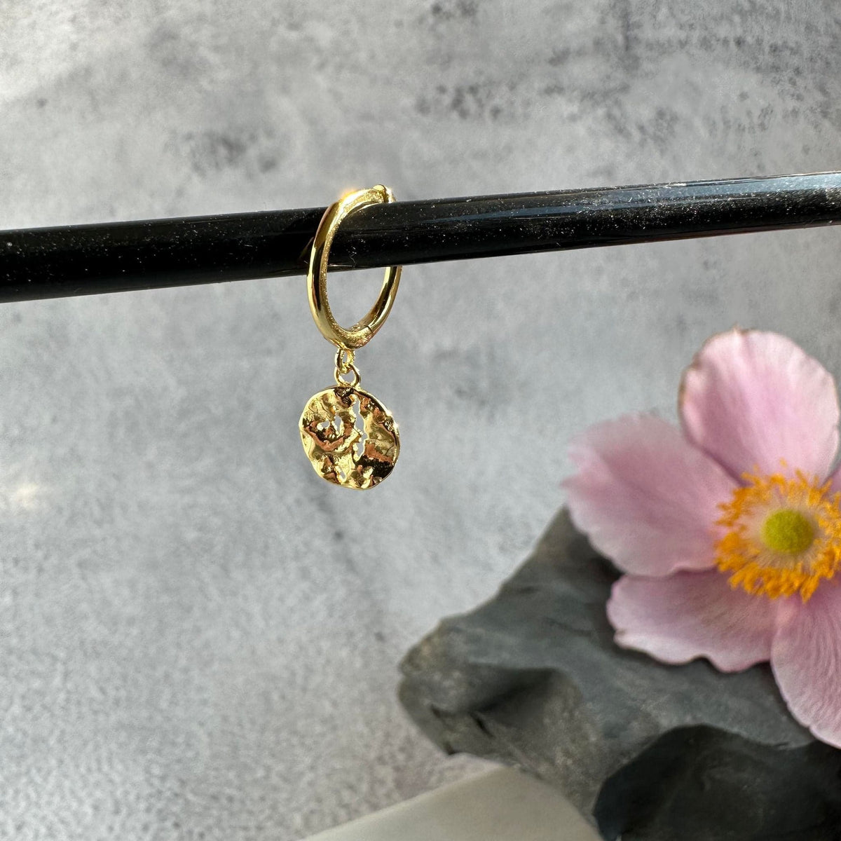 Ørering Single Nellie 18K forgyldt - 1 stk - VIAMAJA.DK