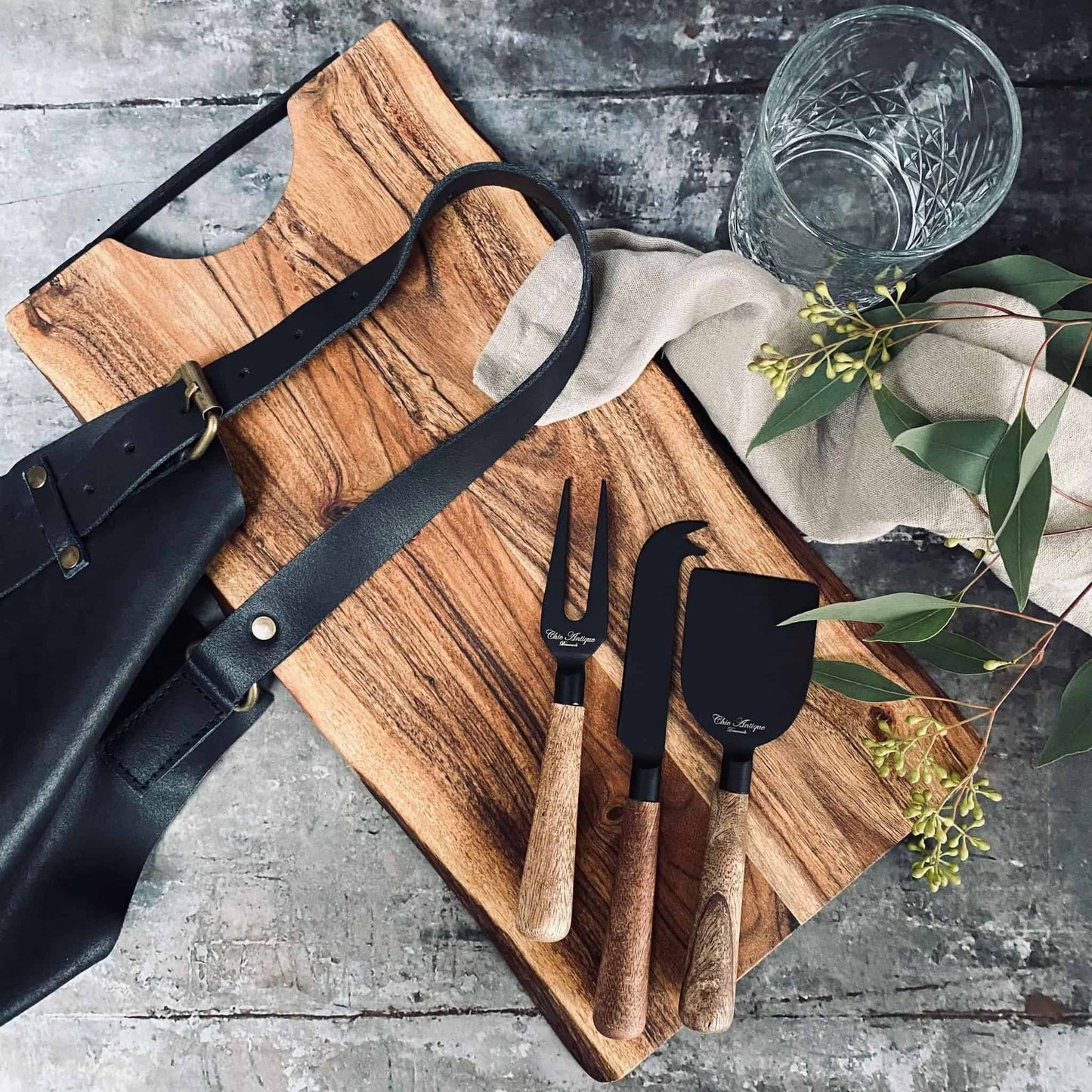 Osteknive m. træhåndtag sæt af 3 stk - VIAMAJA.DK