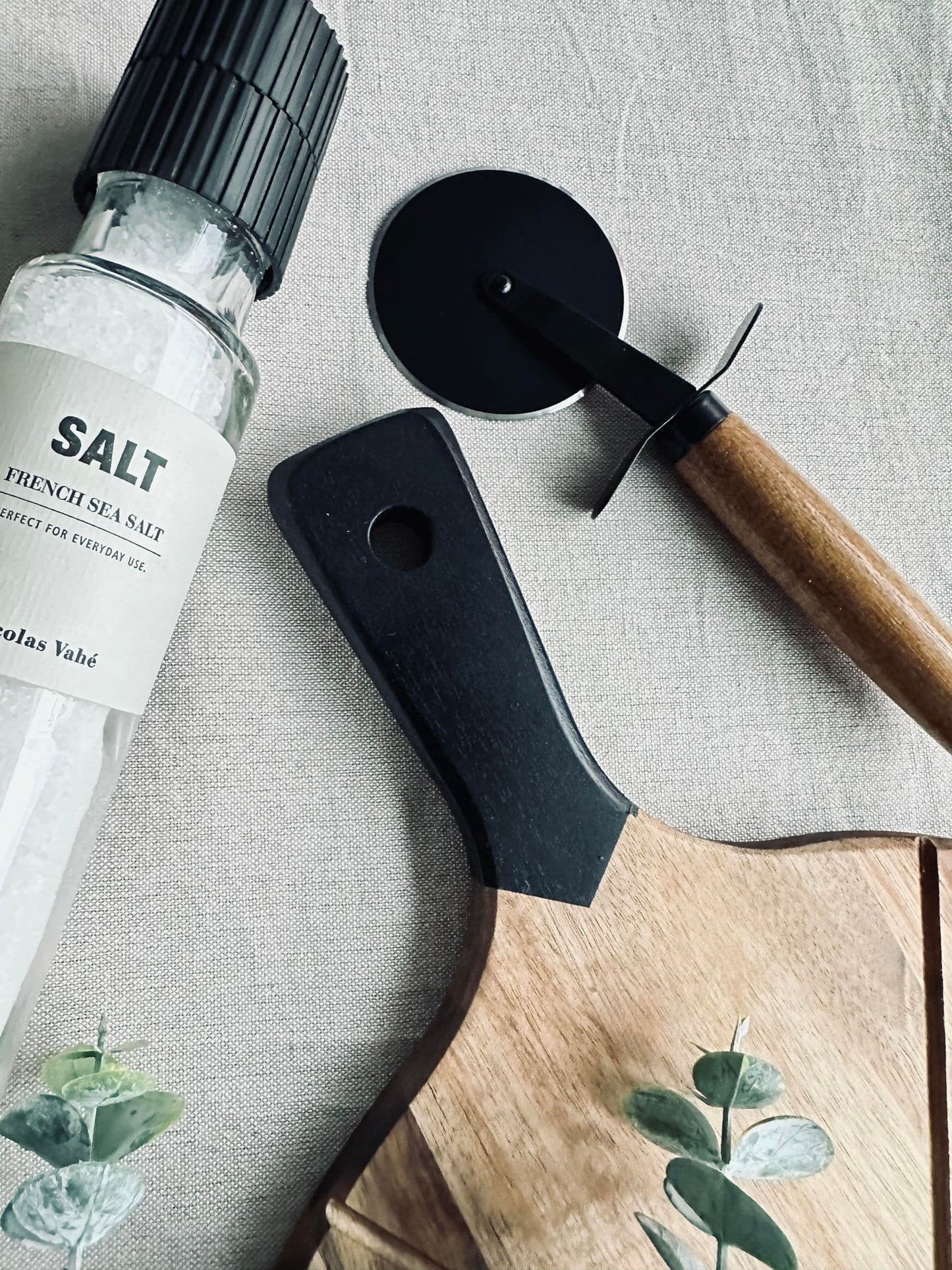 Pizza skærebræt ink pizzaskærer - VIAMAJA.DK