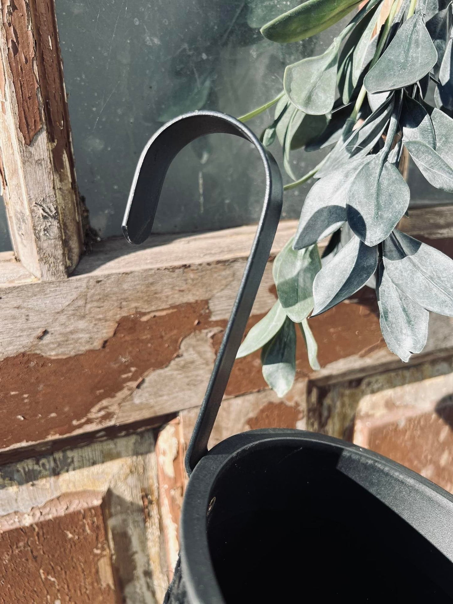 Plantekurv med hængebeslag - VIAMAJA.DK