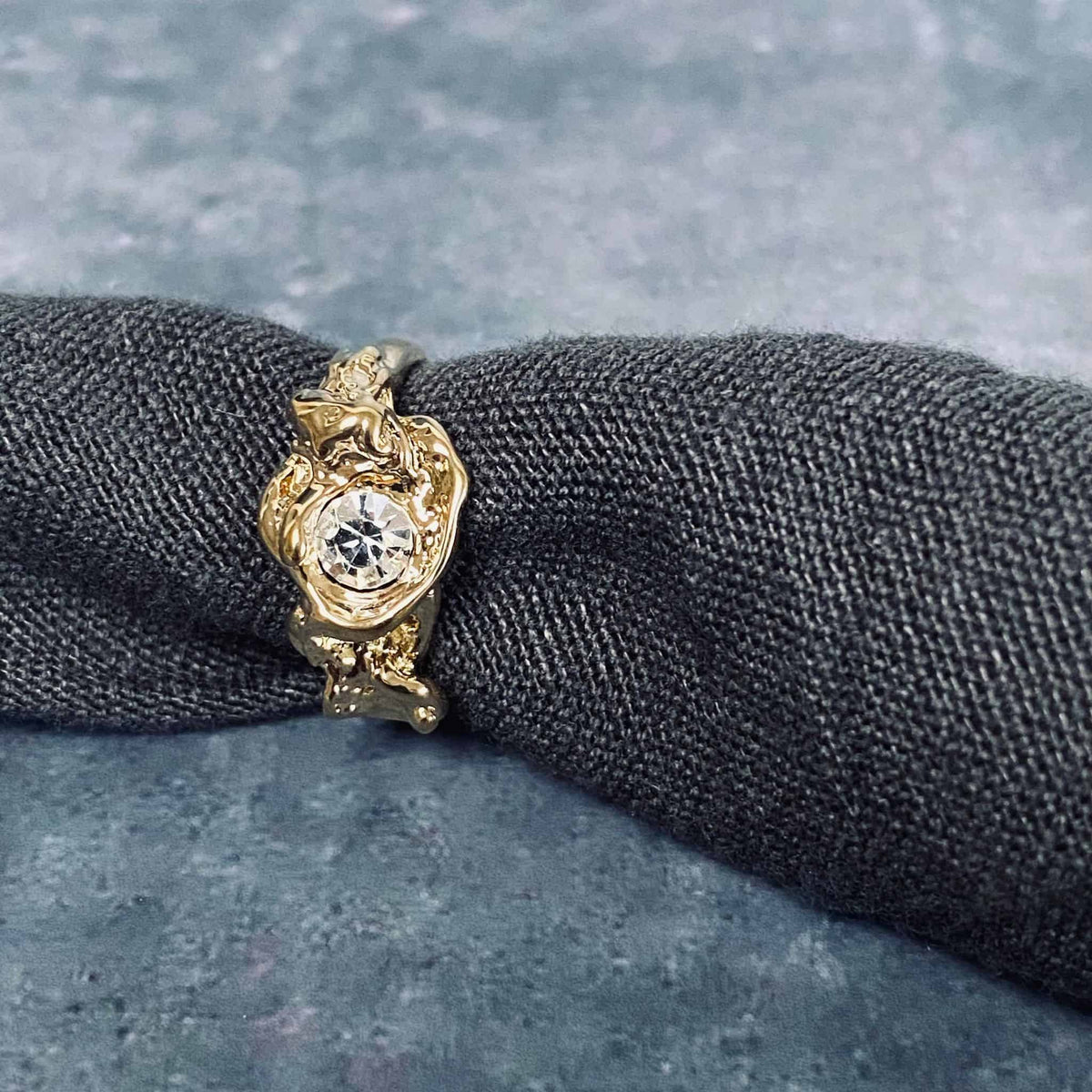 Ring 14karat guldbelagt med Preciosa-krystal - VIAMAJA.DK