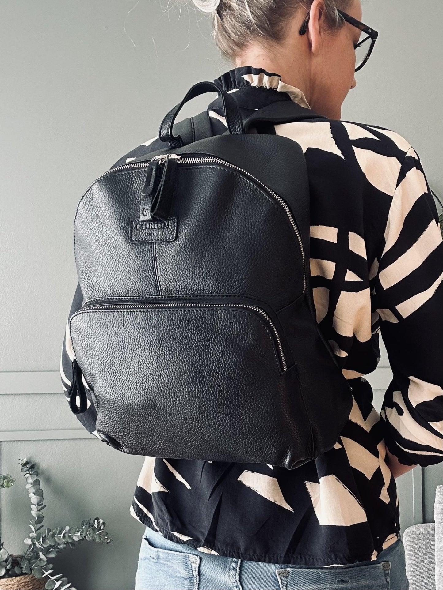 Rygsæk – Black leather - VIAMAJA.DK