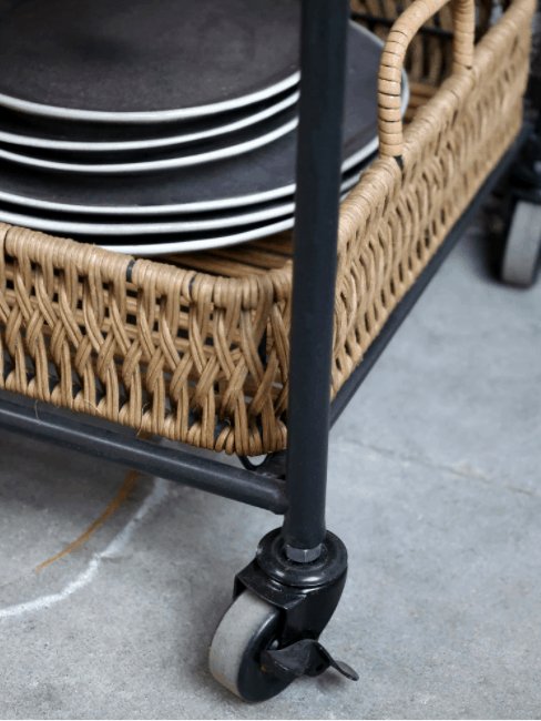 Serveringsvogn på hjul m. flet bakker - VIAMAJA.DK