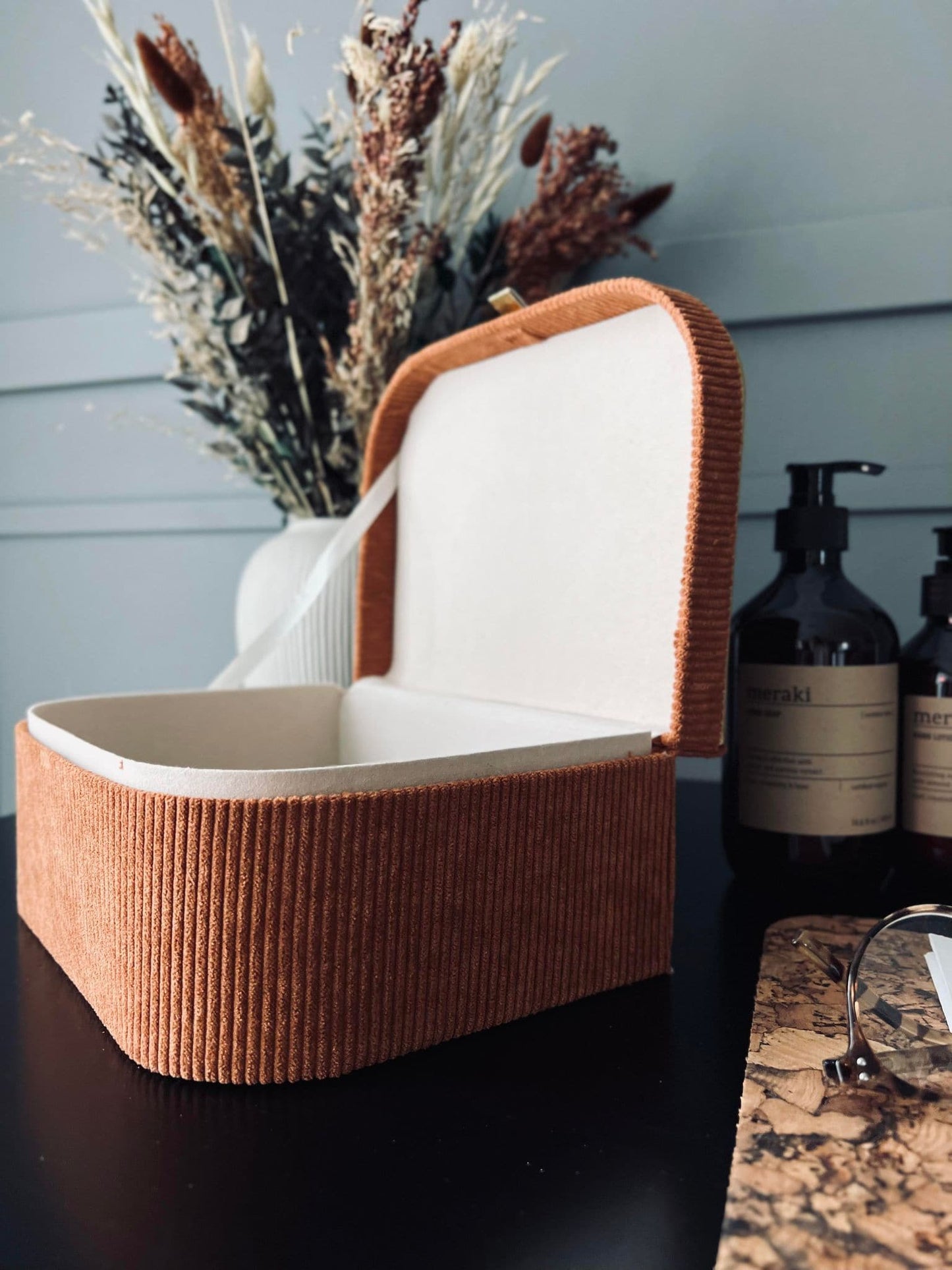 Smykkebox - Rust med guld - VIAMAJA.DK