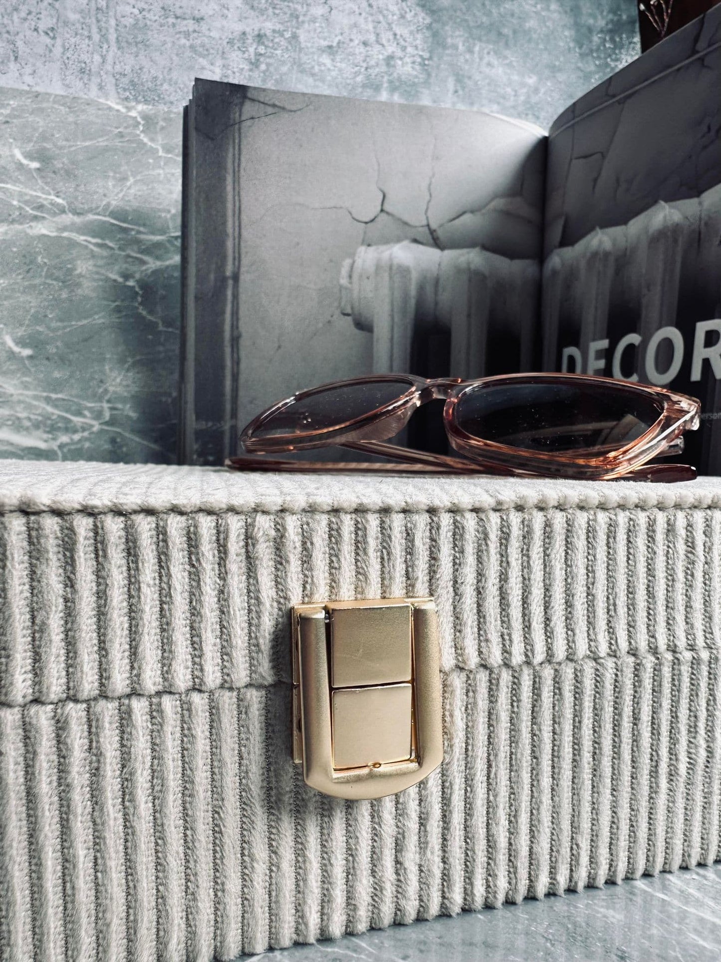 Smykkeskrin Norma Lys beige - VIAMAJA.DK