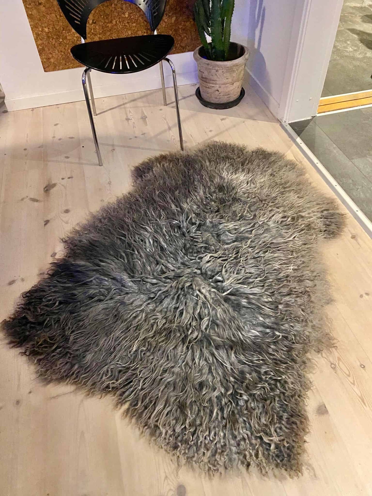 Stort Gotlandsk lammeskind - 135cm! - 2.Sortering - VIAMAJA.DK