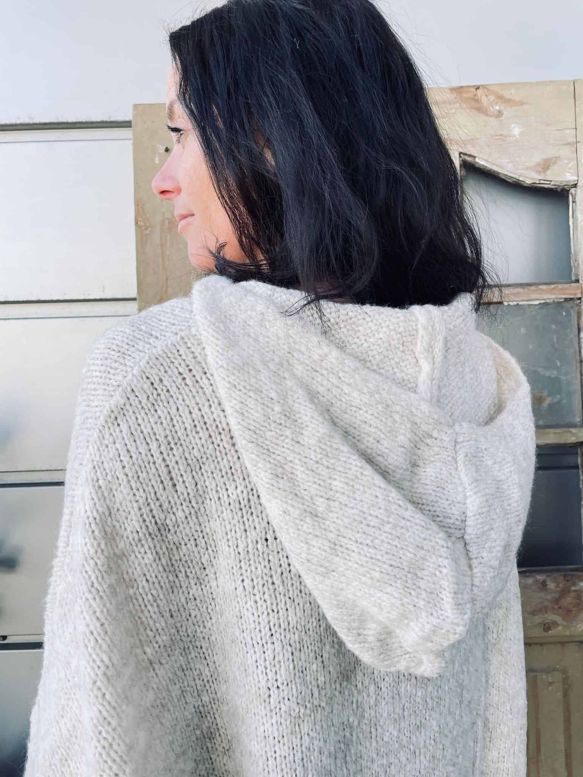 Strik Luvo med hætte - Lys Beige - VIAMAJA.DK