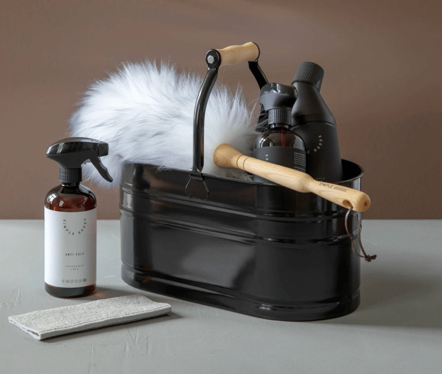 Toiletrens Lemongrass/Black Currant 750 ml – Simple Goods - VIAMAJA.DK