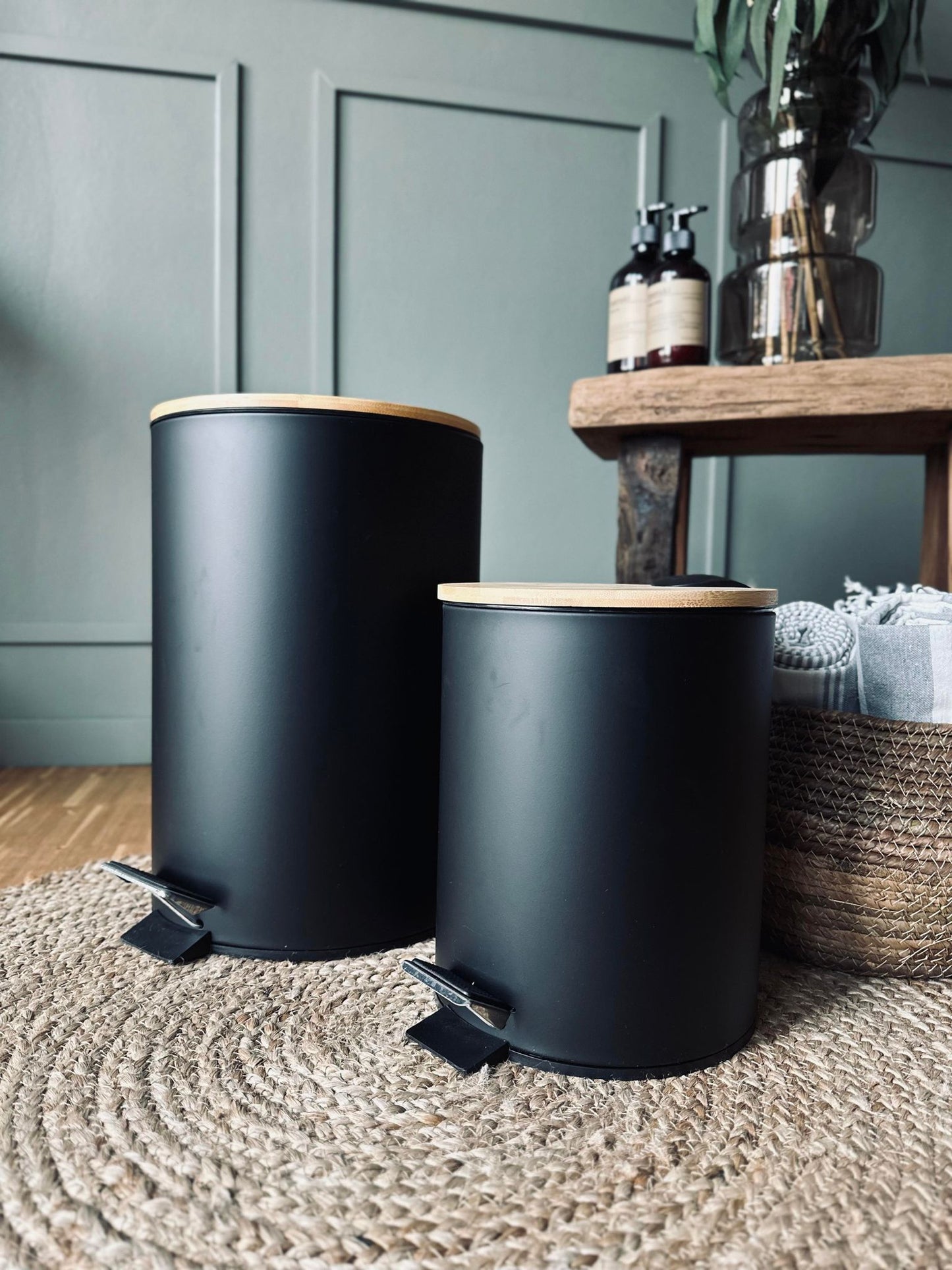 Toiletspand med bambus låg - Sort Big size - VIAMAJA.DK