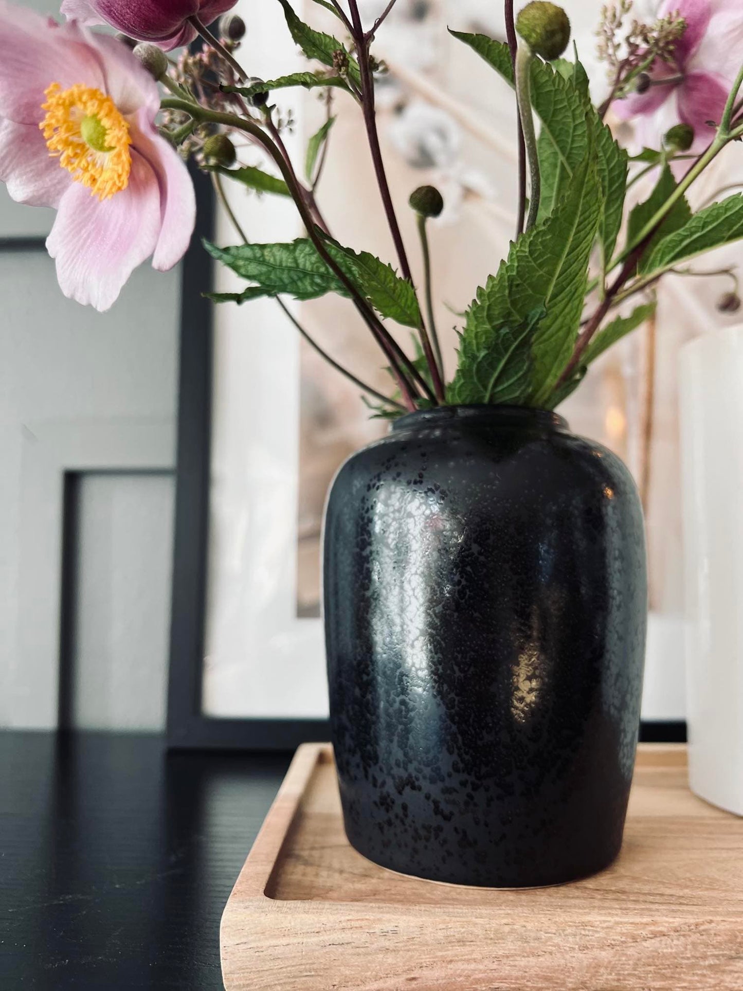 Vase H 12cm – Sort stentøj - VIAMAJA.DK