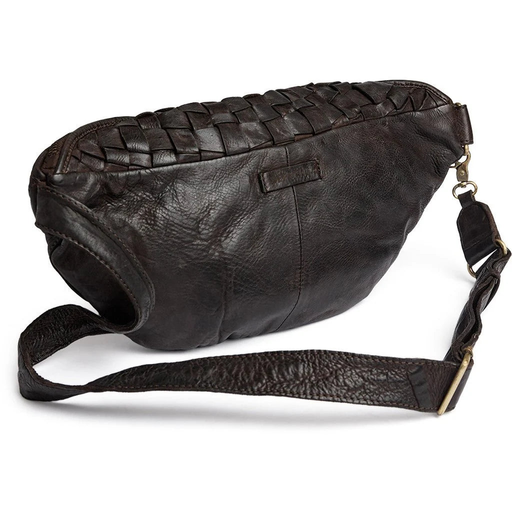 Warsaw bumbag i håndflettet skind - Dark Brown