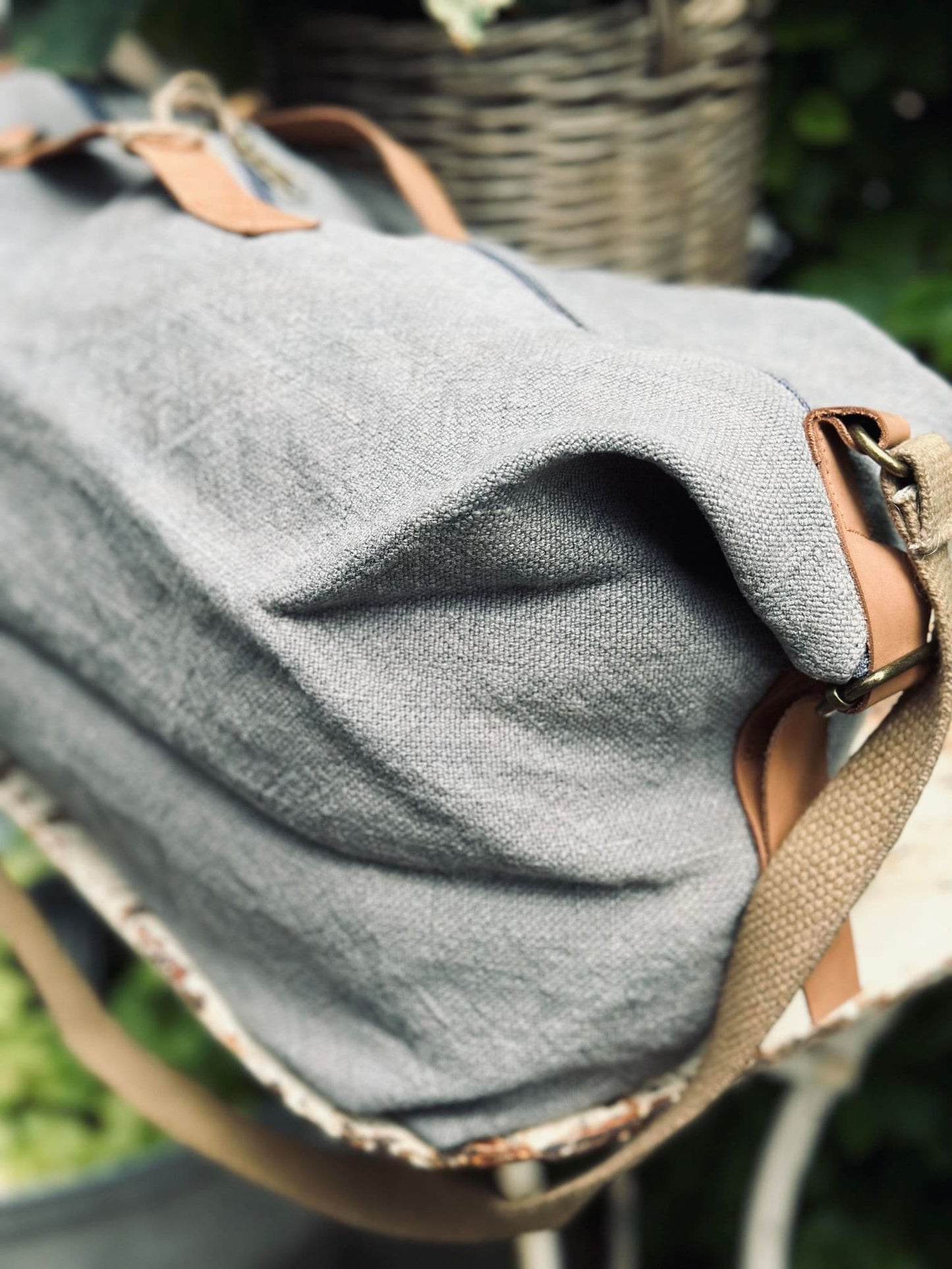 Weekendtaske - WASHED JUTE GREY - VIAMAJA.DK
