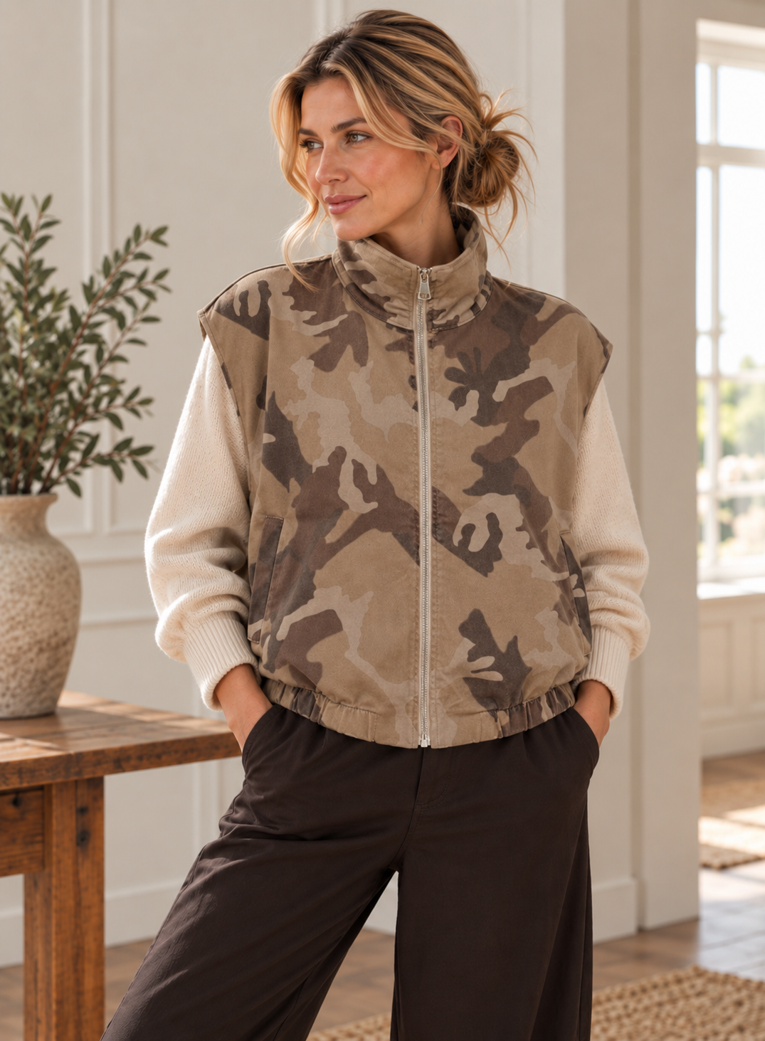 Vest military