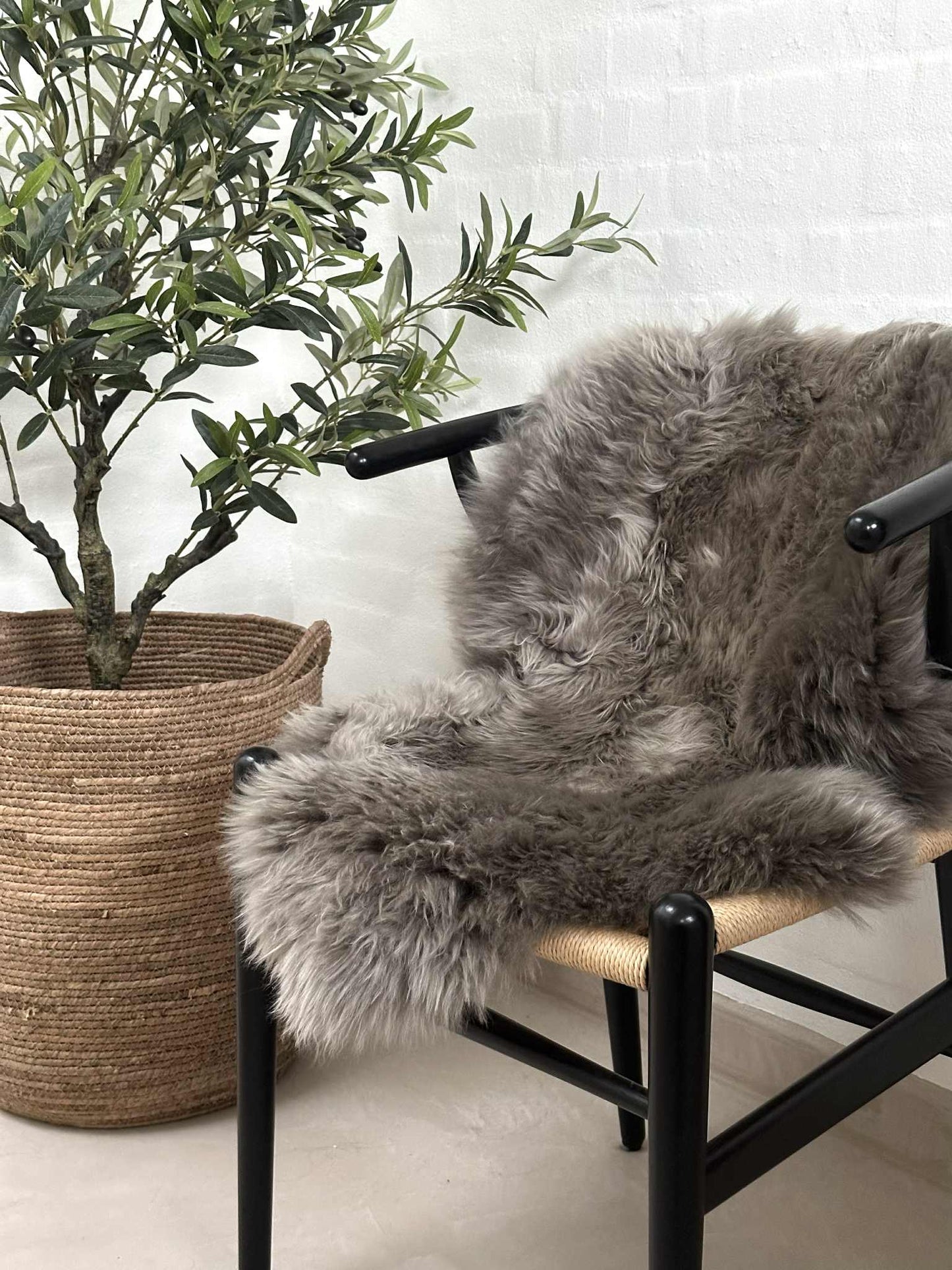 Lammeskind fra New Zealand – Mocca 85x55cm