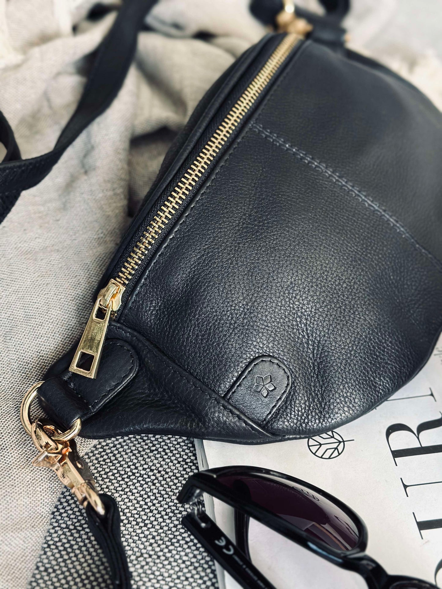 Bumbag Molly - Black / gold
