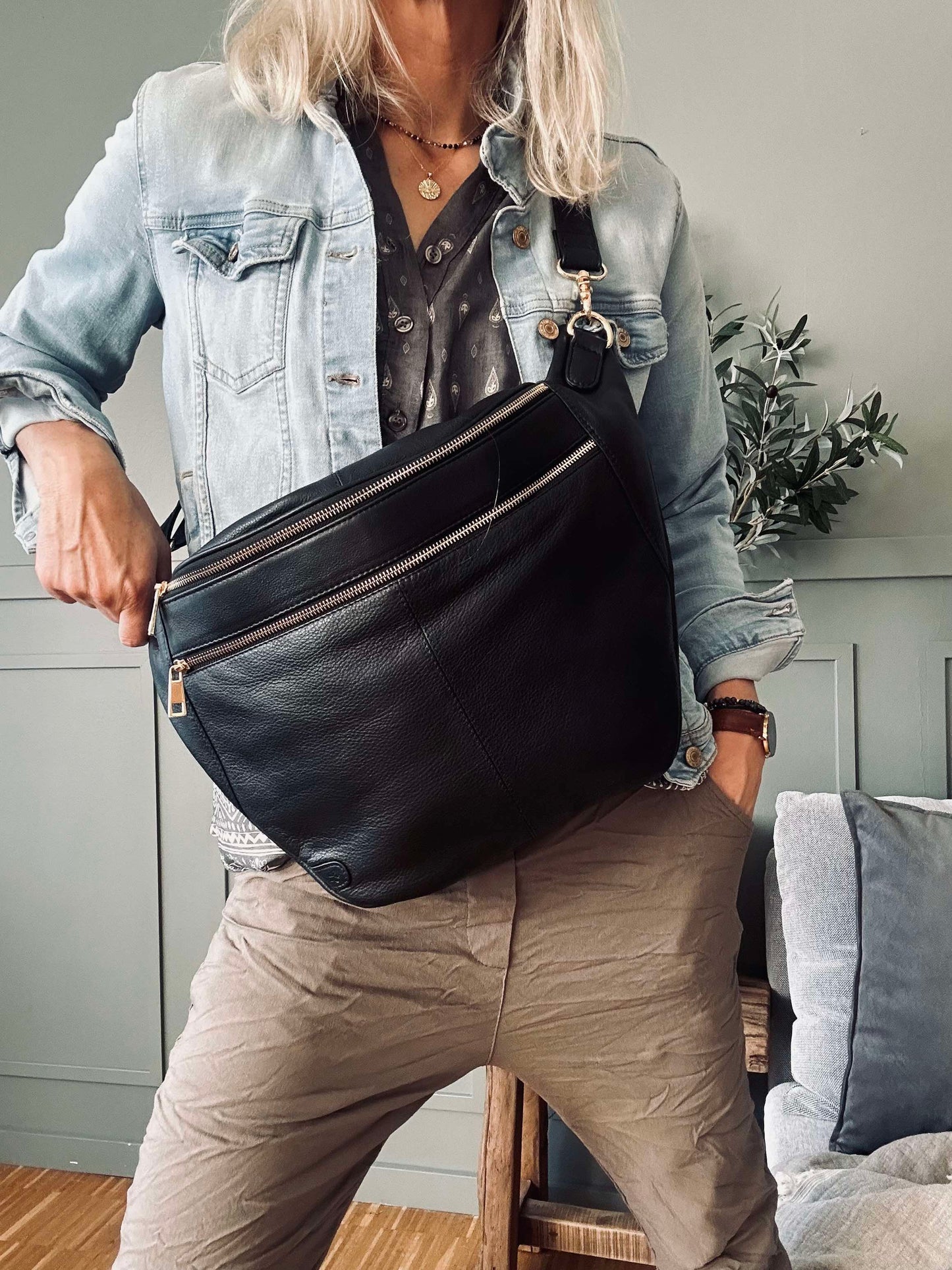 Bumbag BIG Astrid - Black / Gold