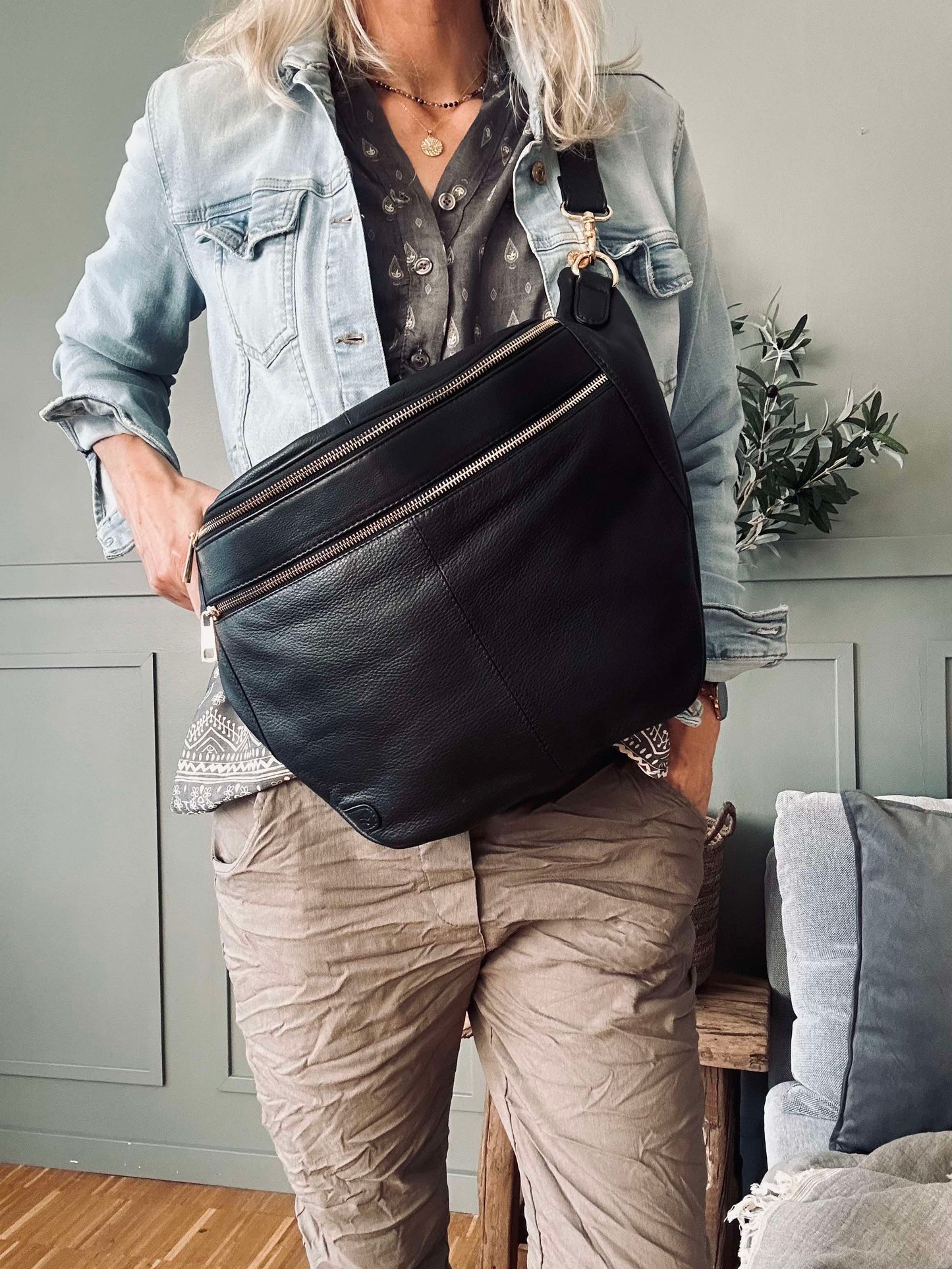 Bumbag BIG Astrid - Black / Gold
