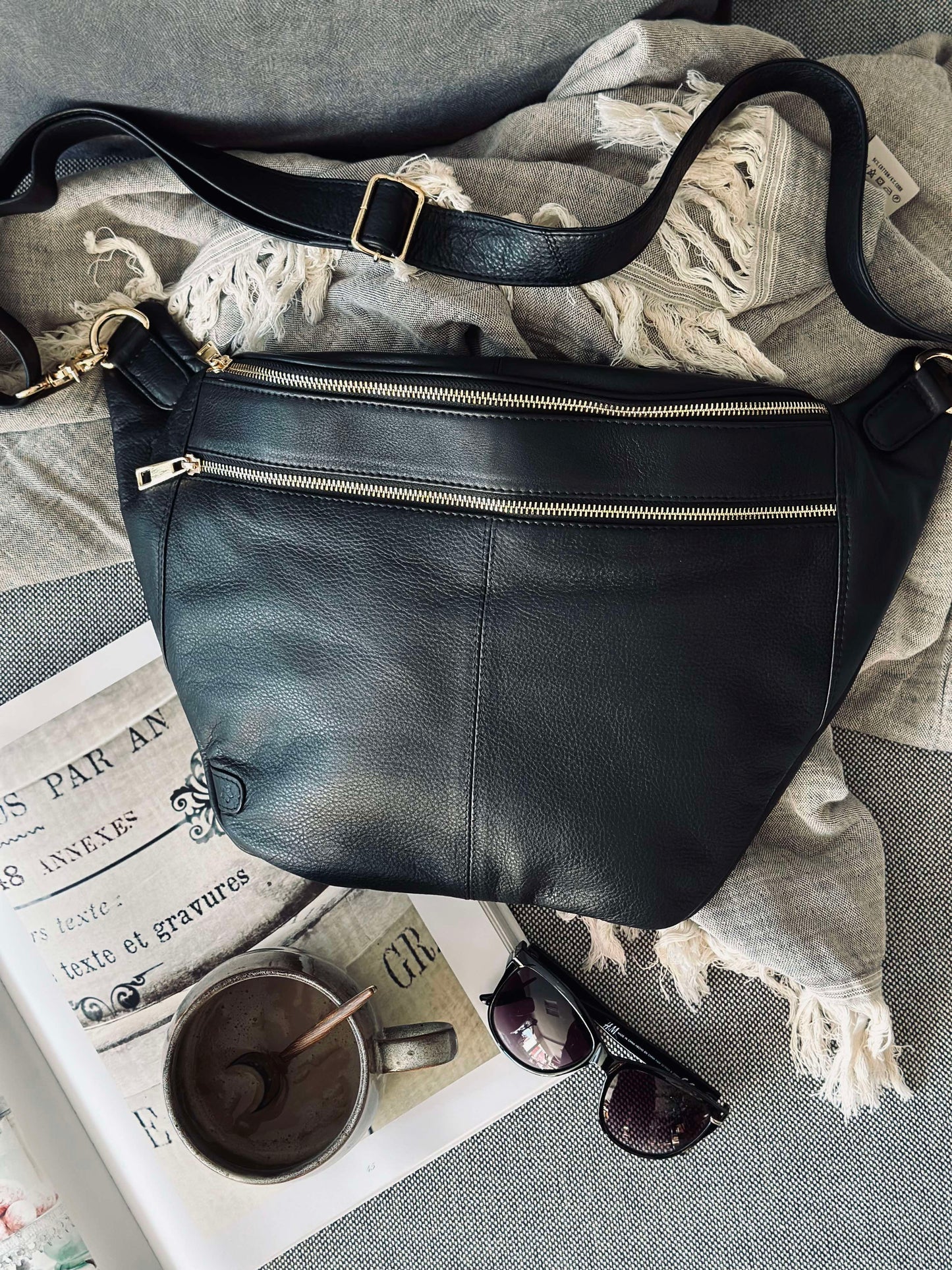 Bumbag BIG Astrid - Black / Gold