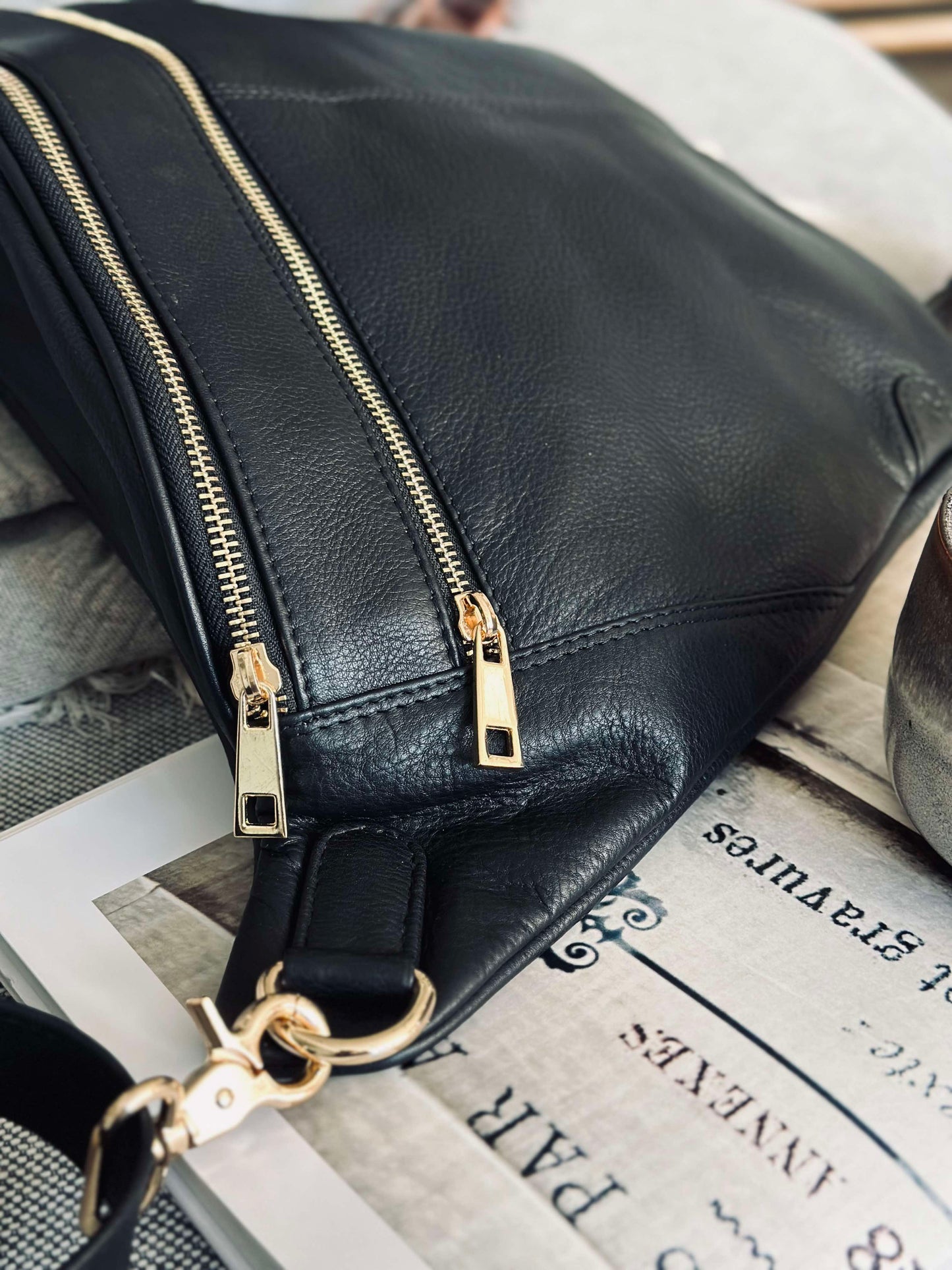 Bumbag BIG Astrid - Black / Gold