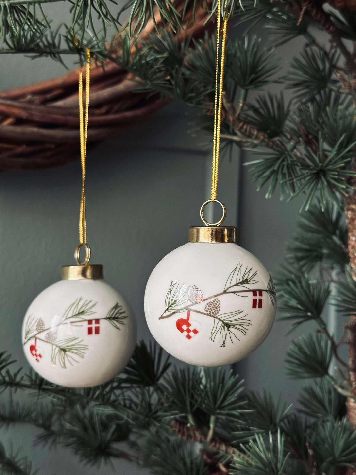 Julekugler porcelæn - 2 stk