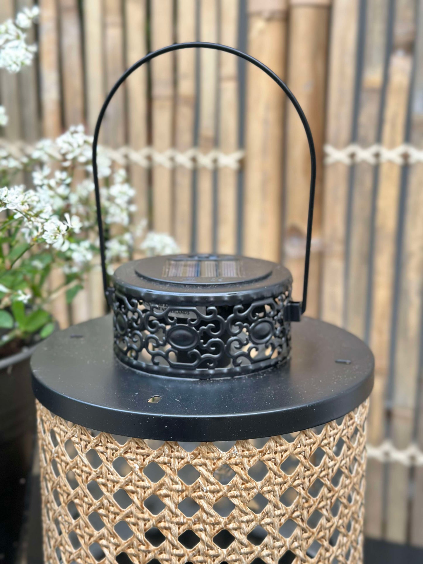 Solar lanterne -  French