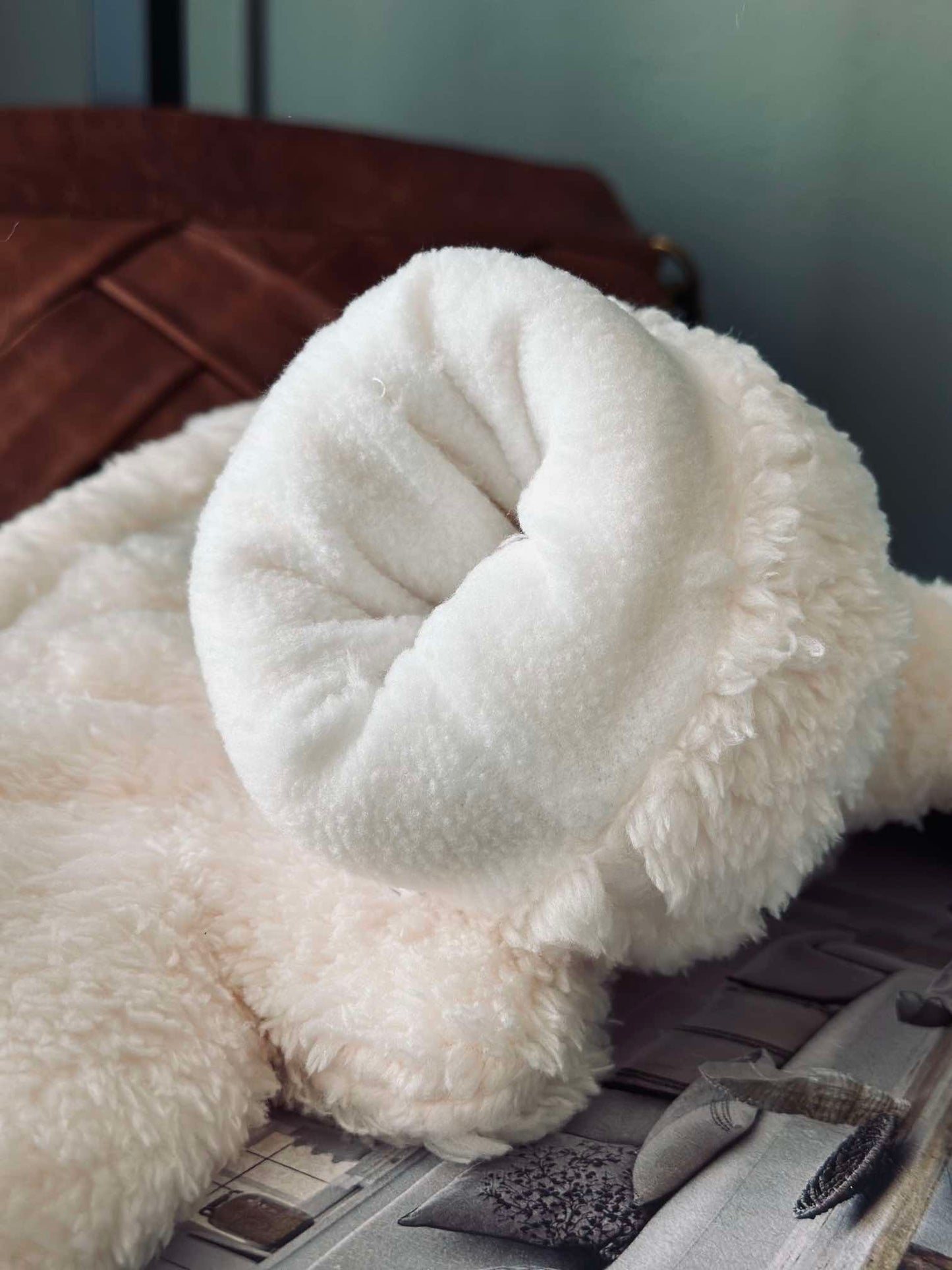 Luffer - White fleece