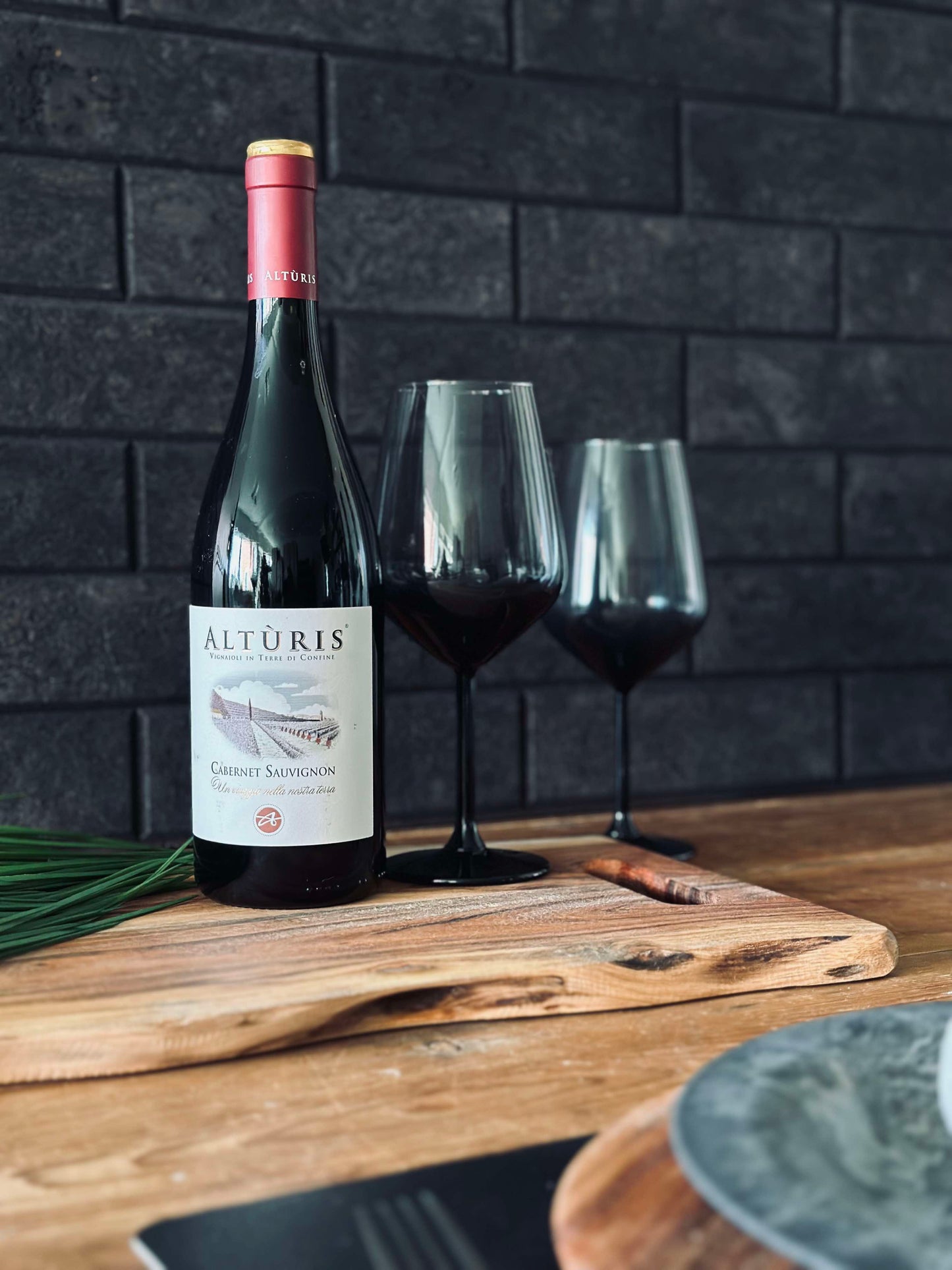 Skærebræt i olieret akacietræ