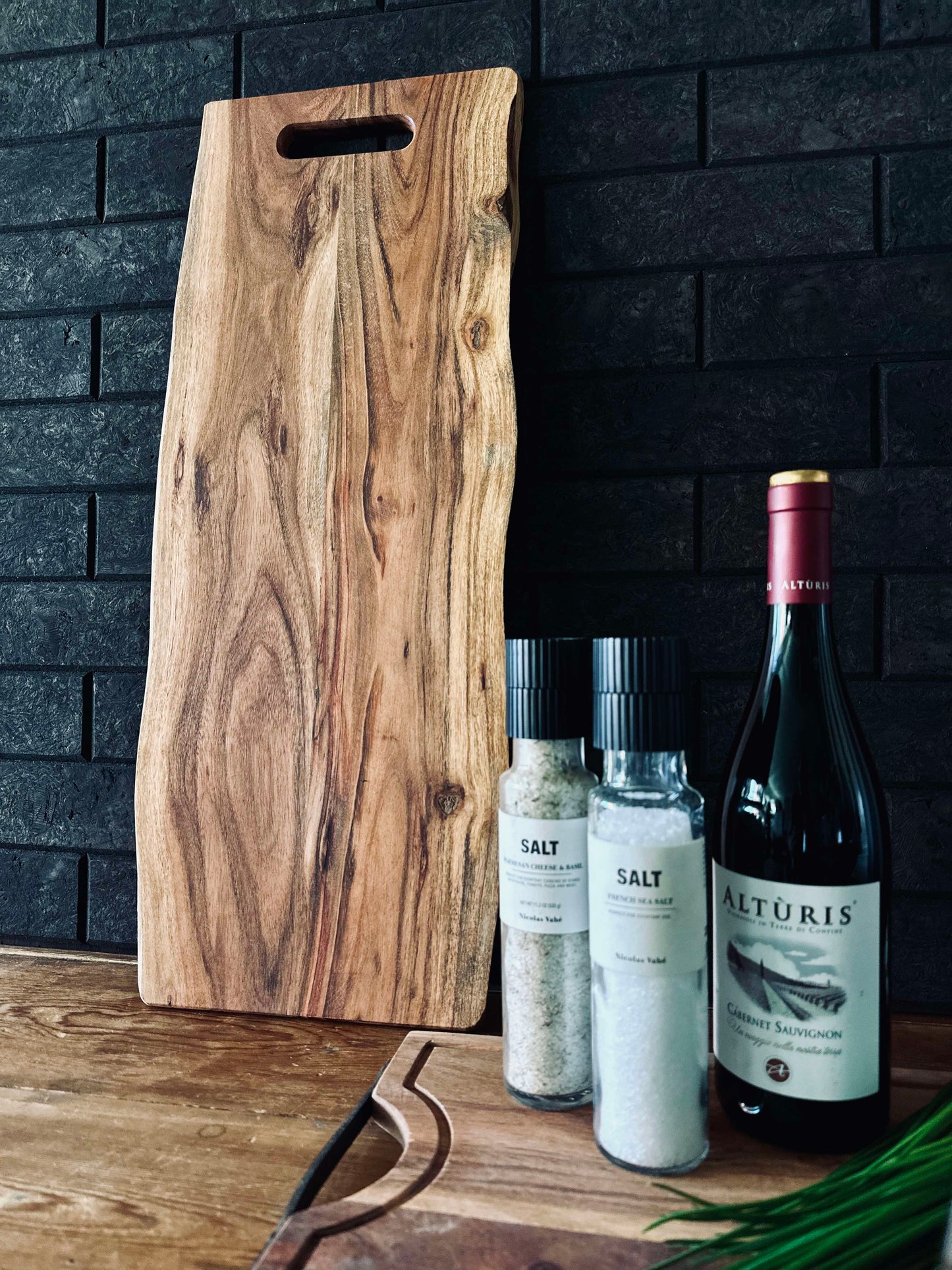 Skærebræt i olieret akacietræ