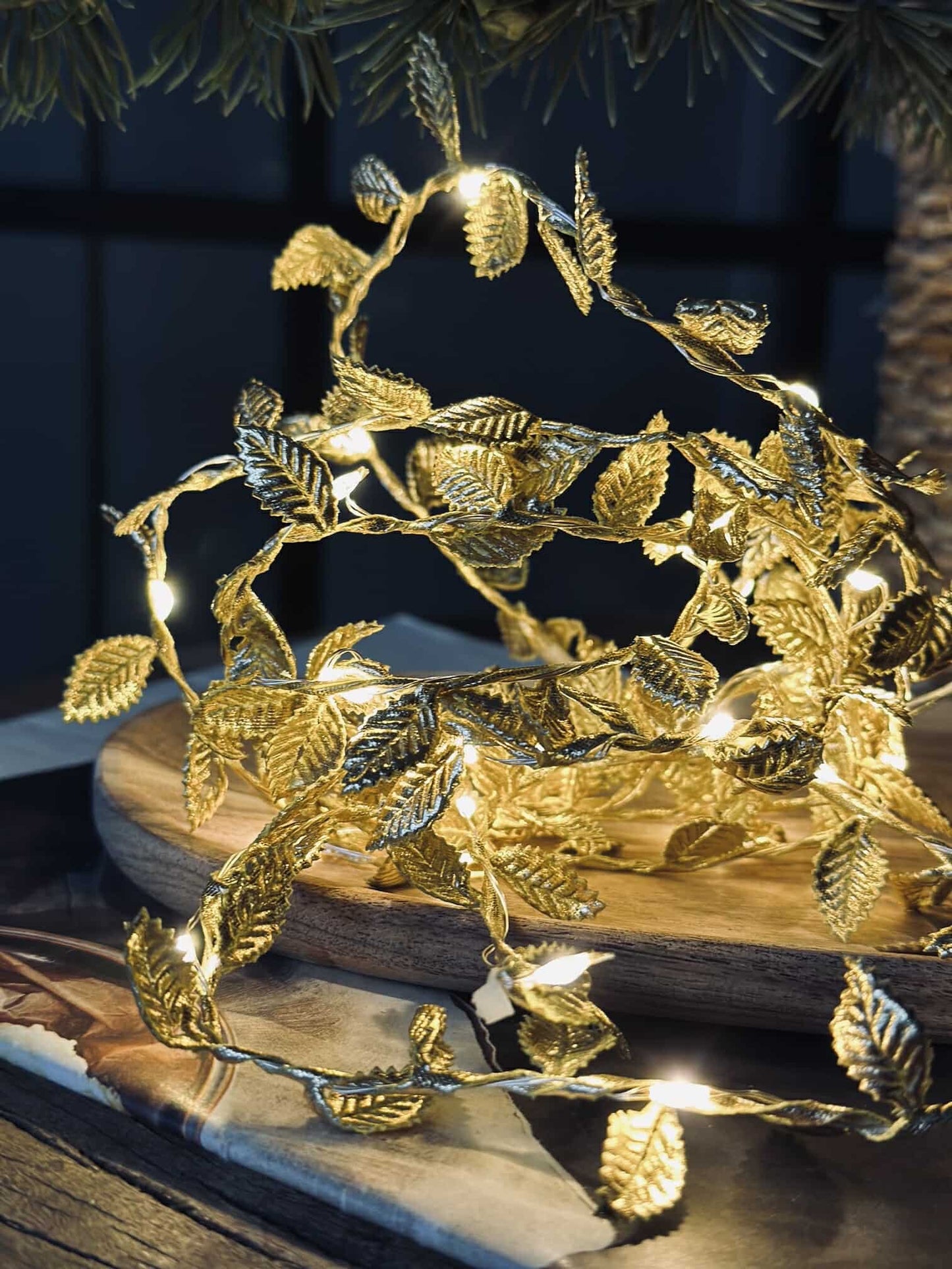 Lyskæde med blade - Gold