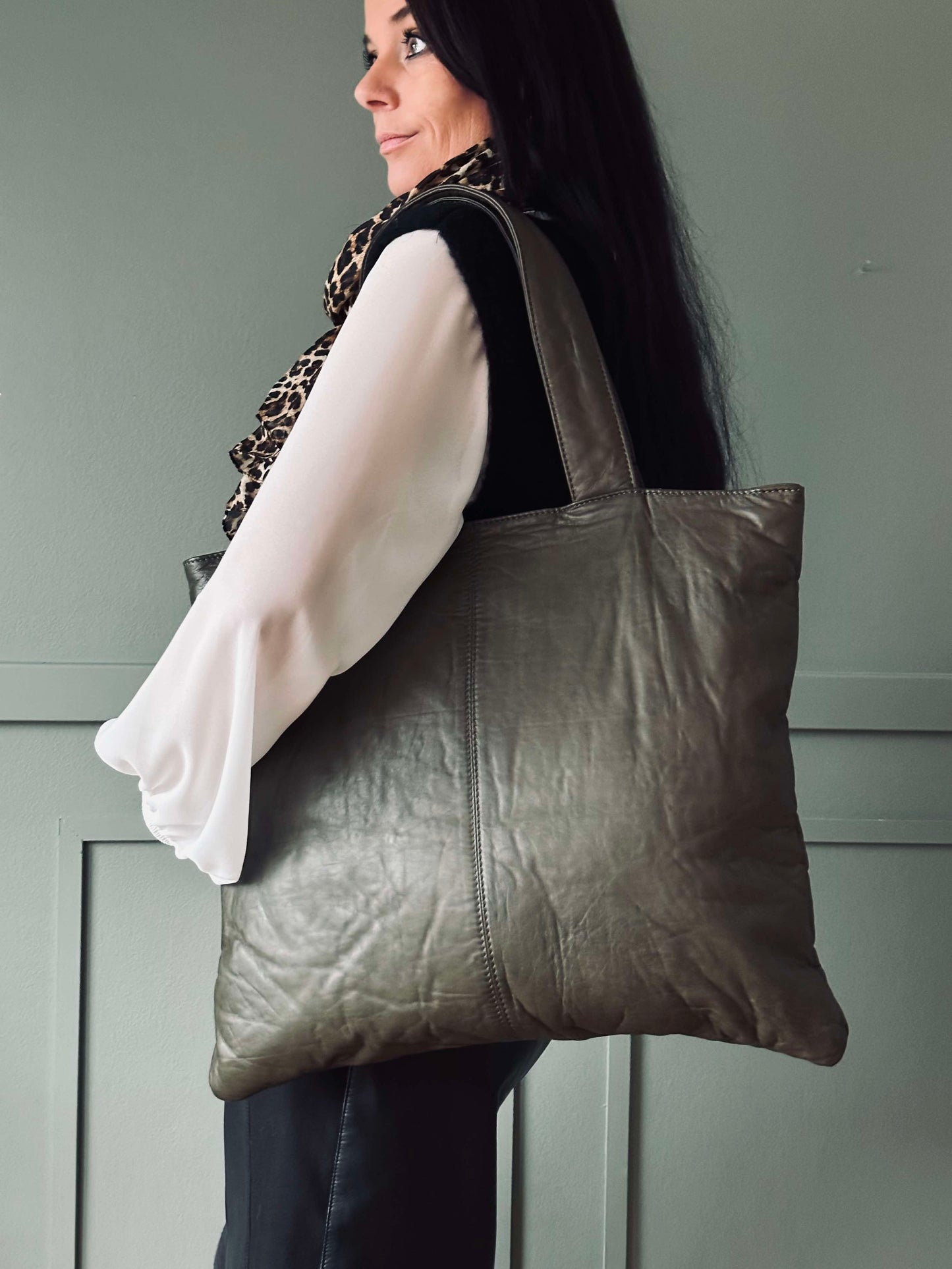 Shopper ink clutch MILLE – Army