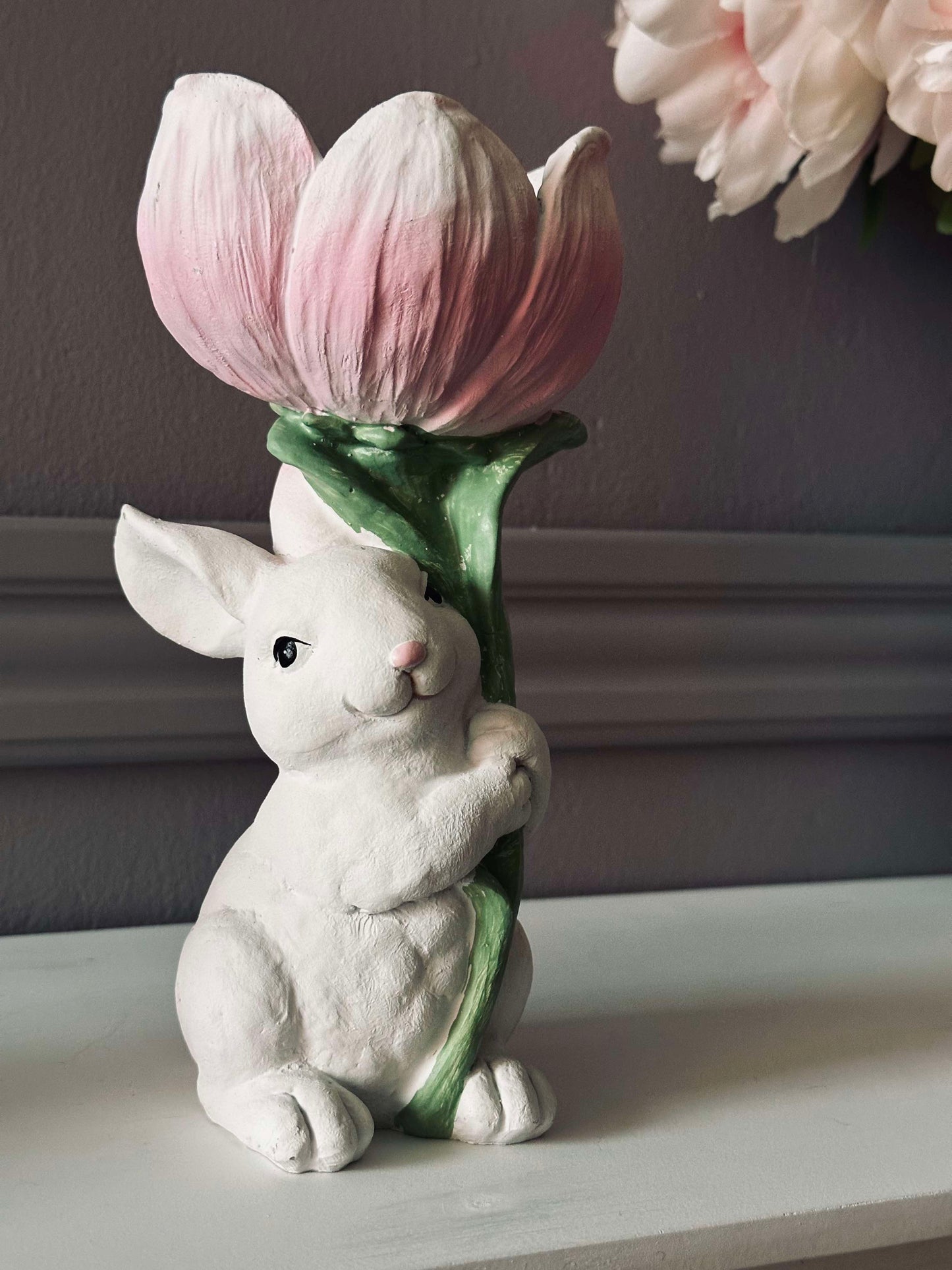 Kanin med blomst
