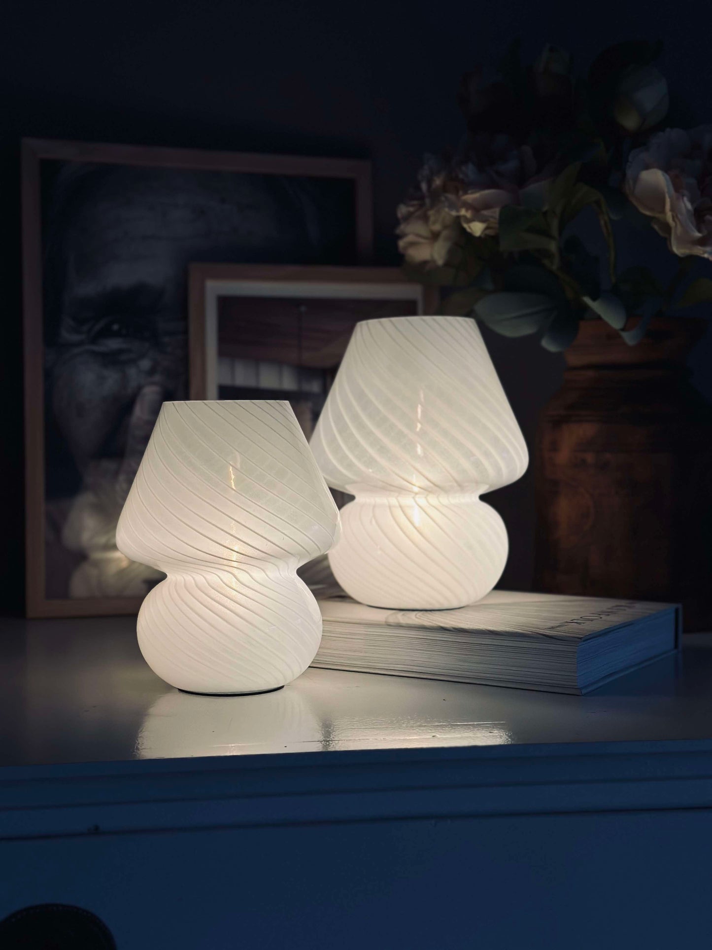 Mushroom Medium – Hvid mundblæst glas