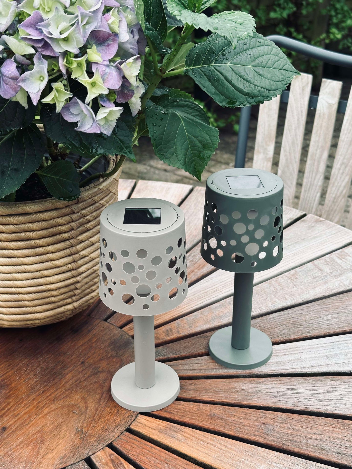 Bordlampe med solceller - Army
