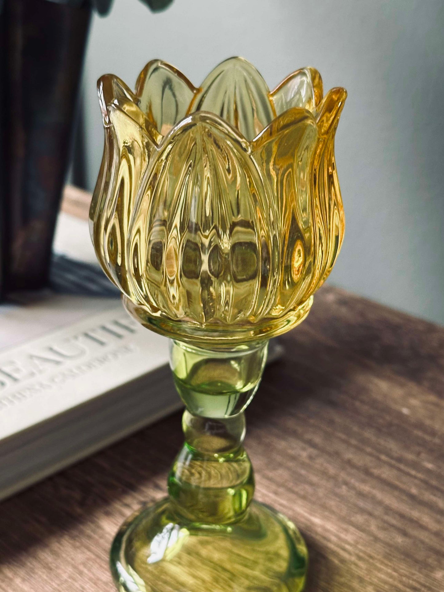 Lysestage til fyrfadslys- Flower