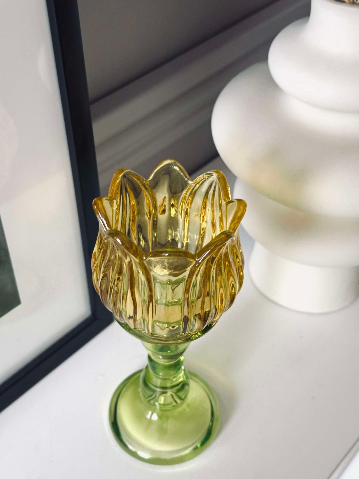 Lysestage til fyrfadslys- Flower