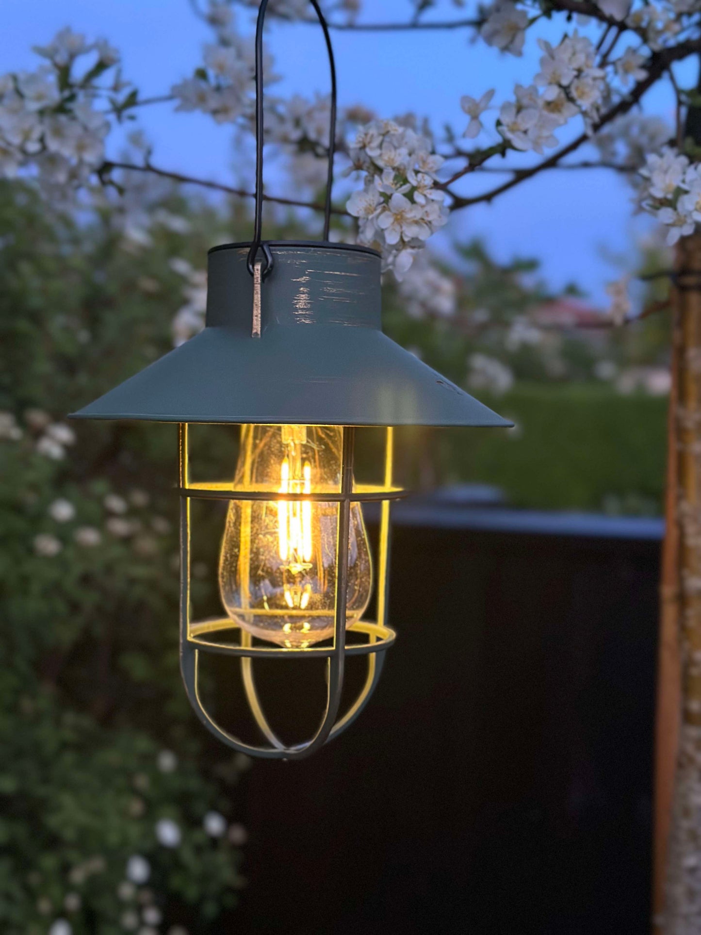Solar lampe med ophæng - Grøn / guld
