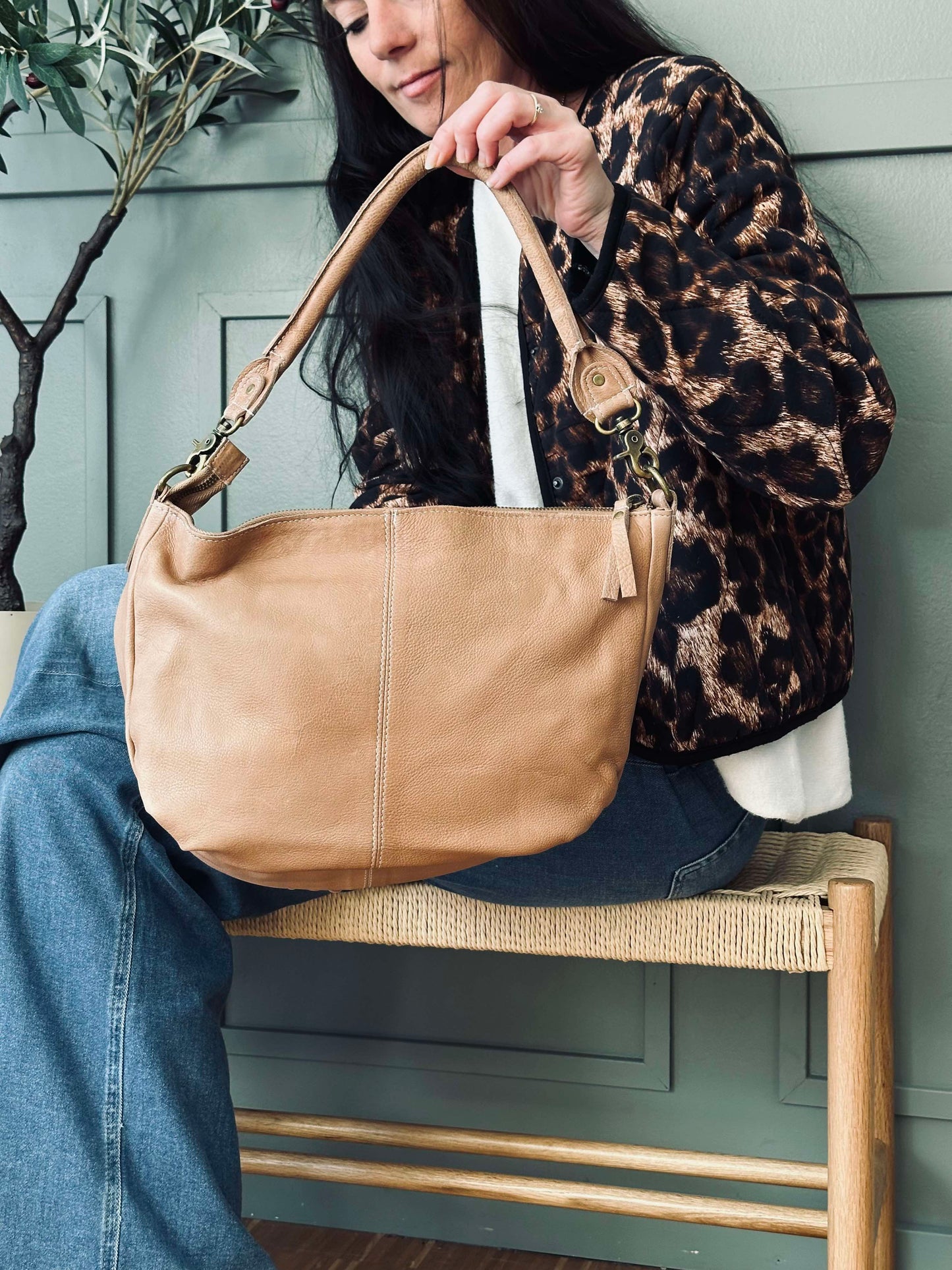 Skuldertaske Naomi small - Taupe