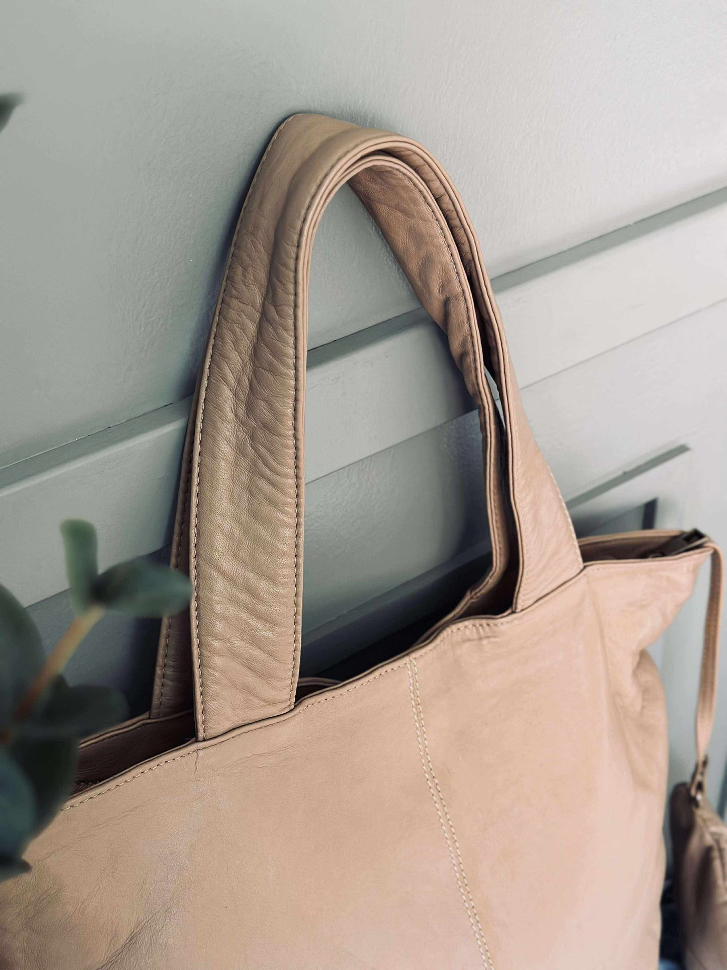 Shopper ink clutch MILLE – Latte