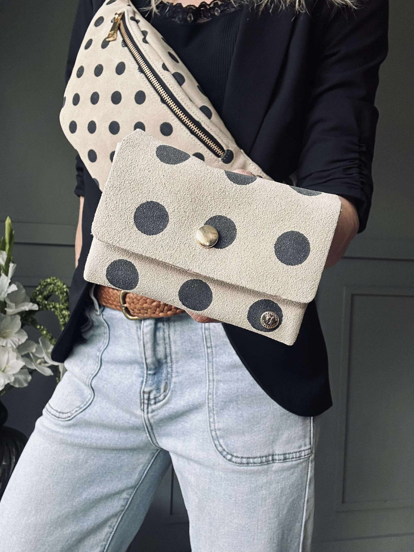Pung Black dots