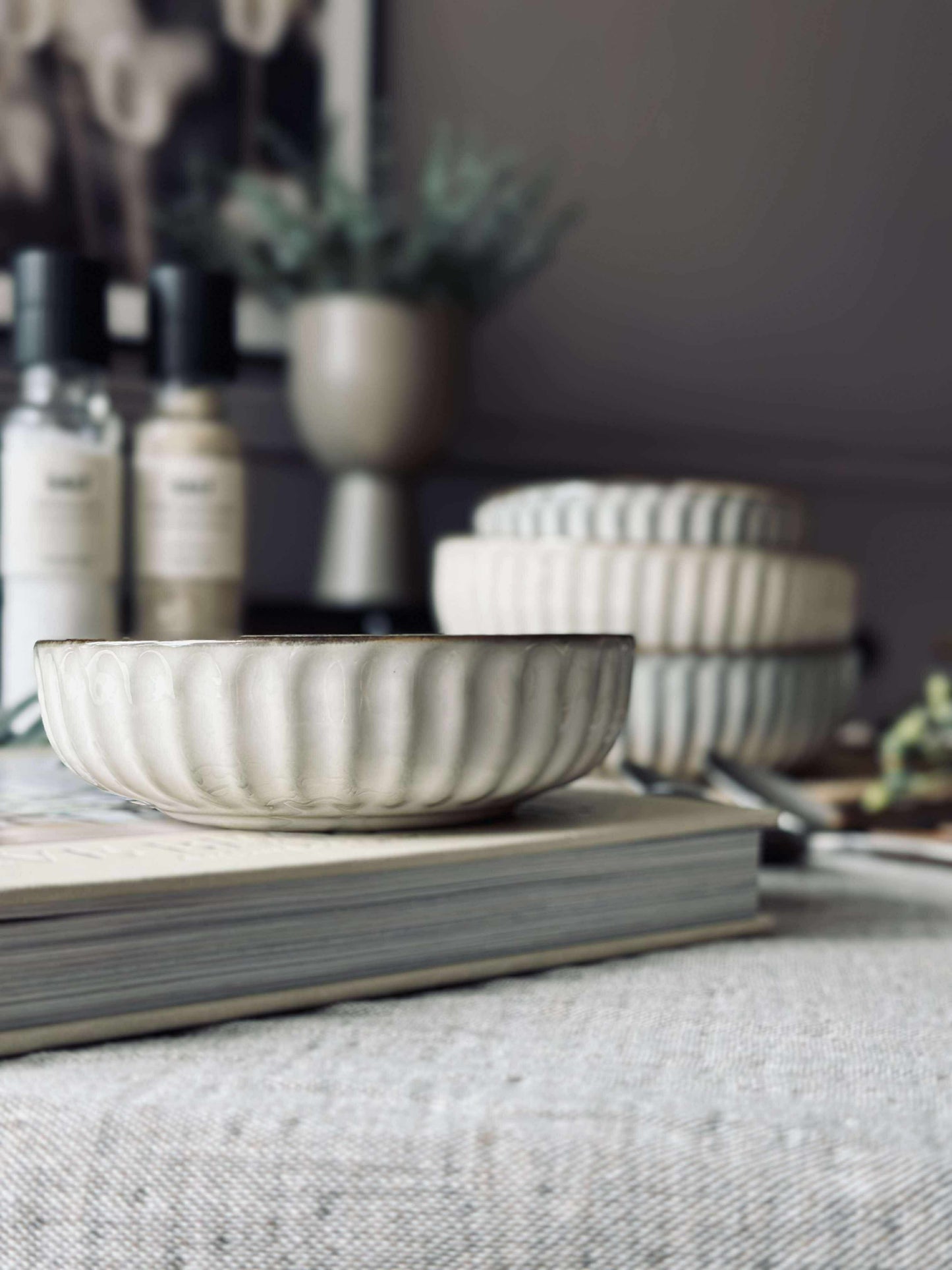 Skål VIGA strib stentøj - Sand flere størrelser