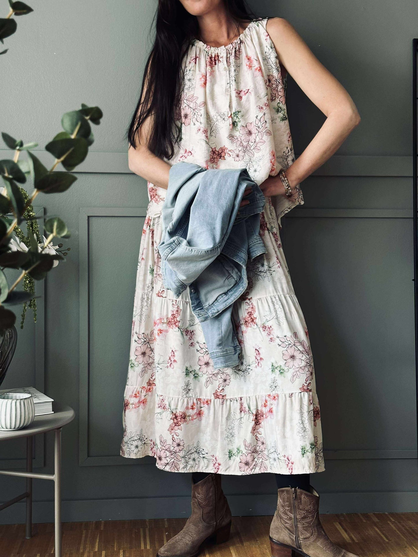 Nederdel Anika Rose flower