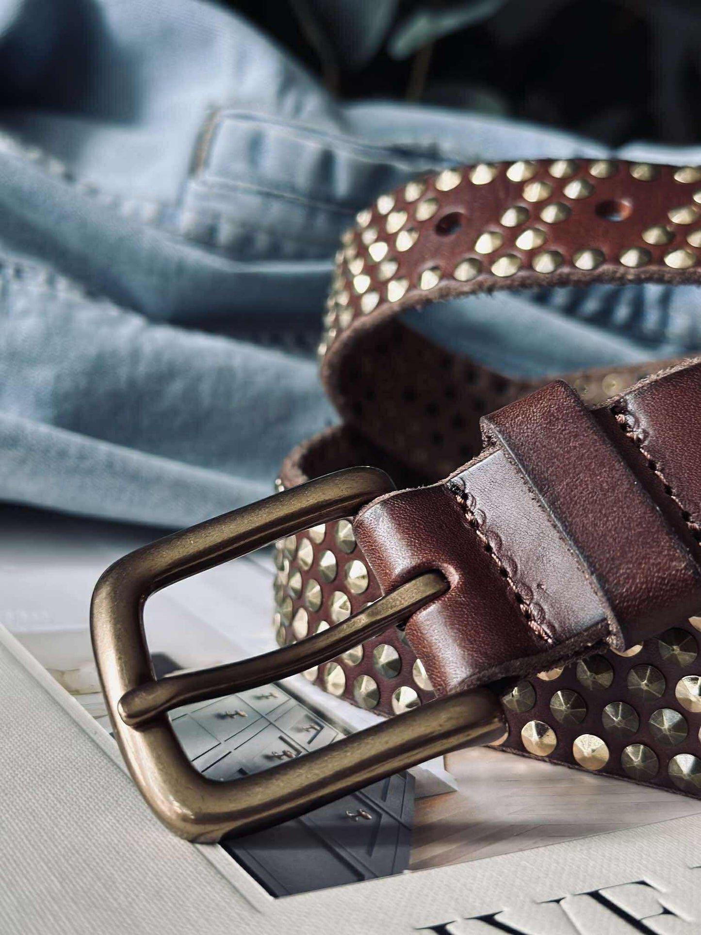 Jeans bælte med nitter - Brown/ gold