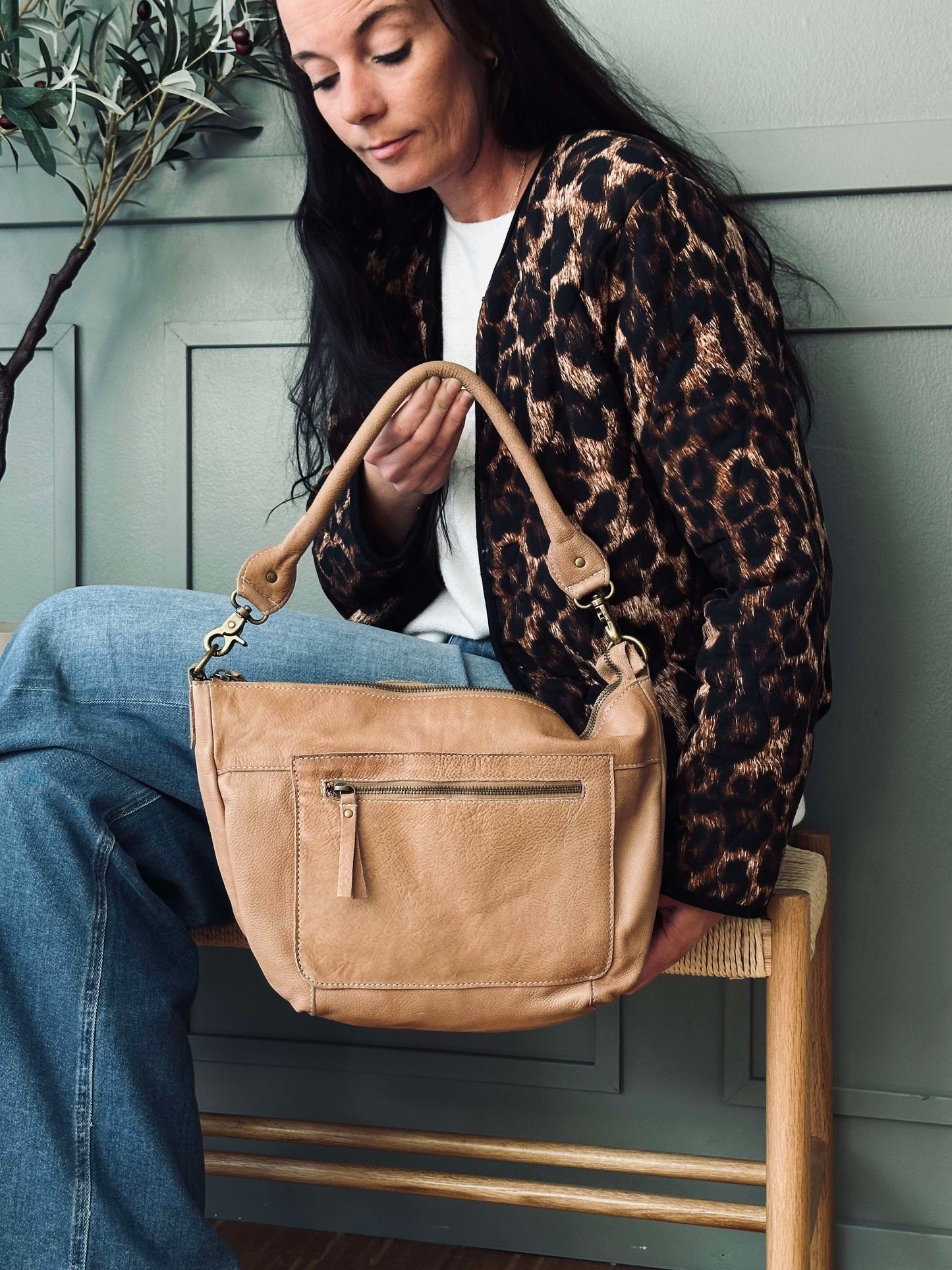 Skuldertaske Naomi small - Taupe