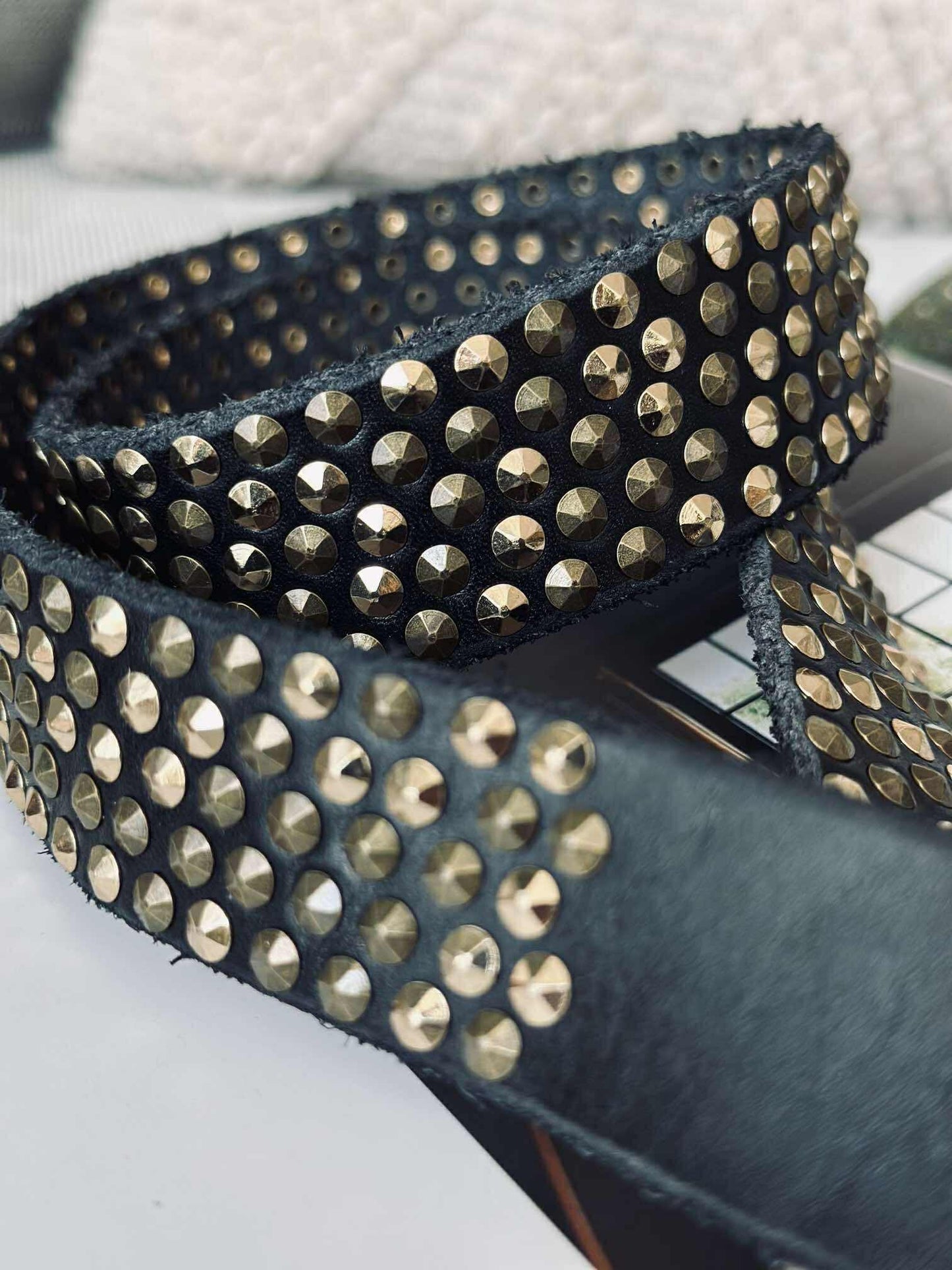 Jeans bælte med nitter - Black / gold