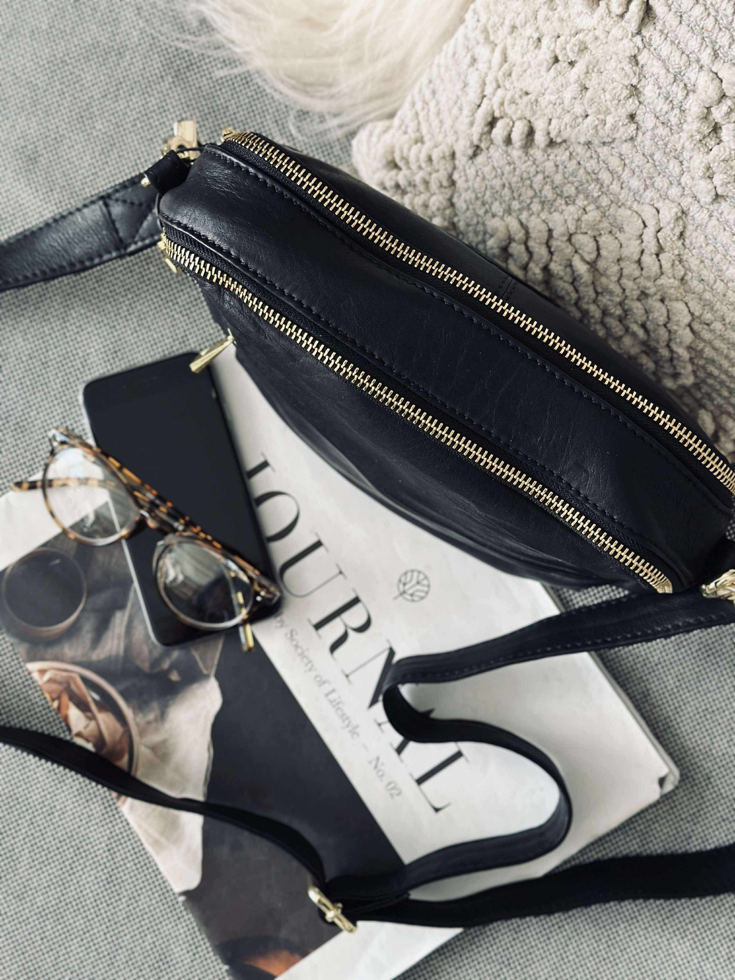 Crossover Mariam - Black / Gold