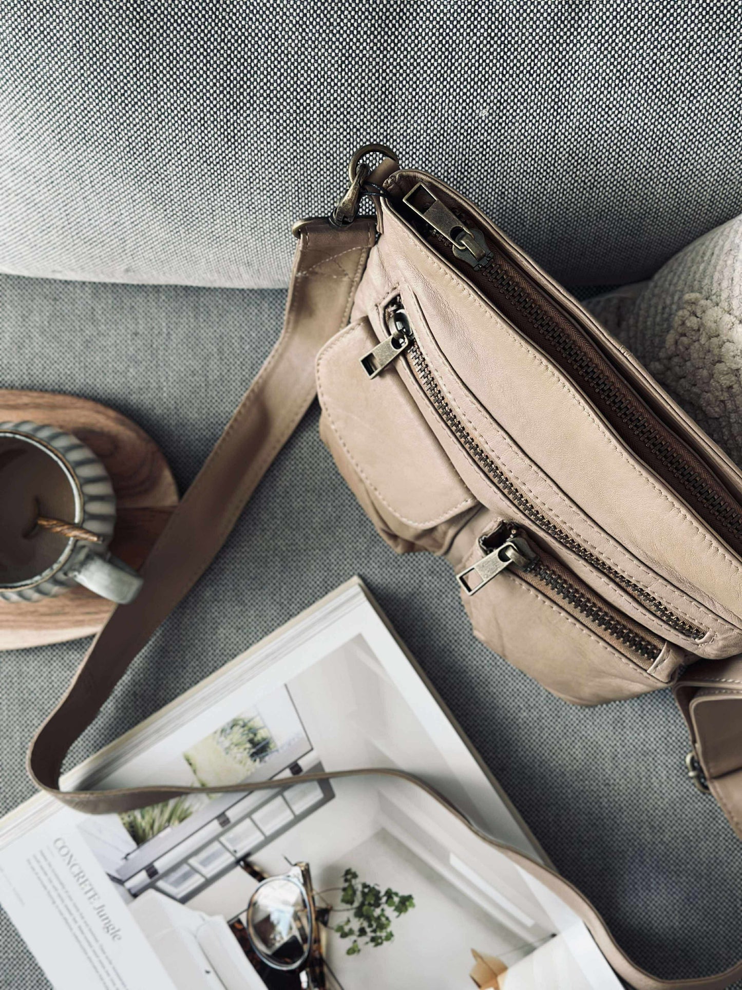 Crossbody LATTE - Ultra blød