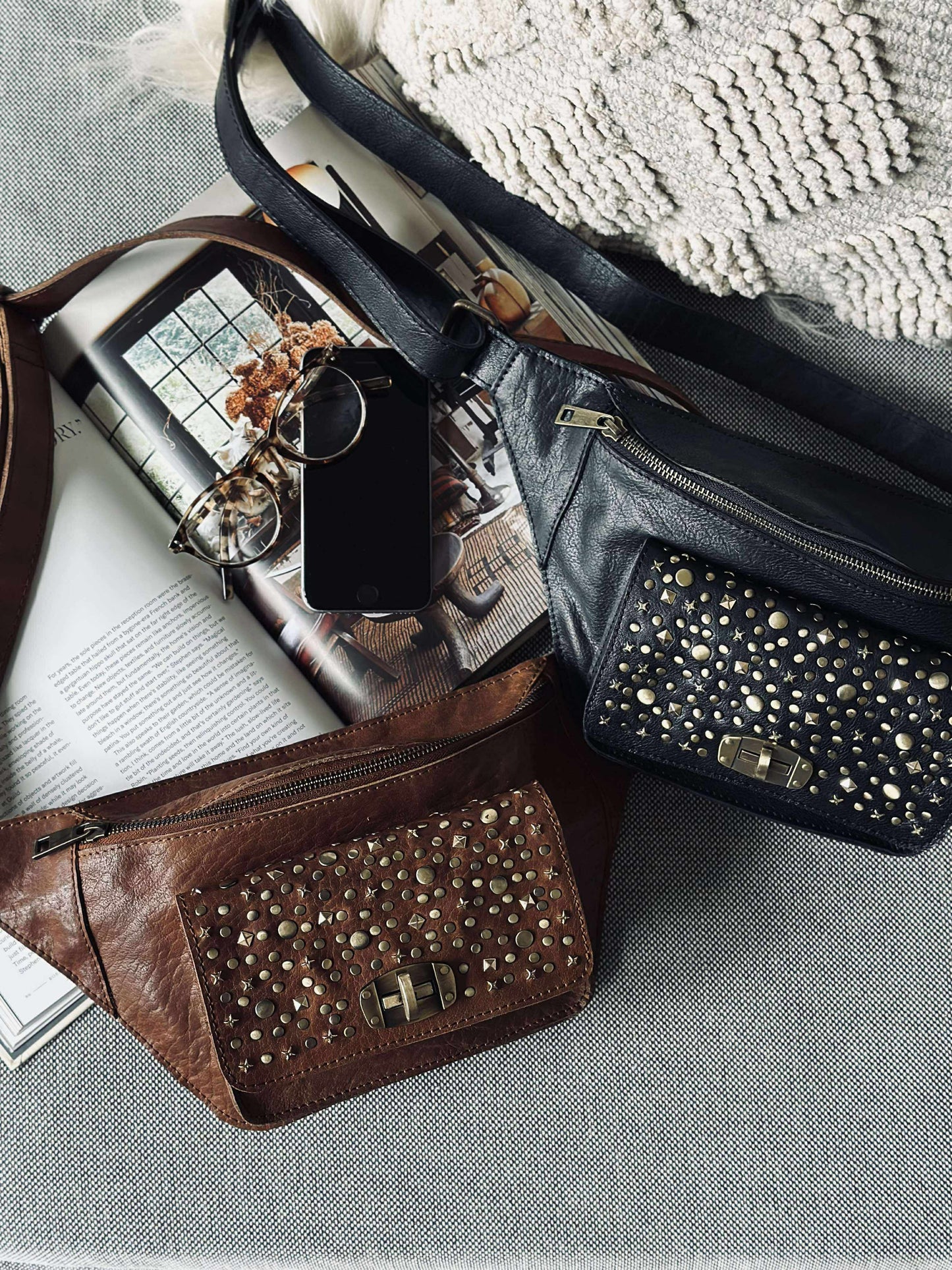 Bumbag med nitter - Cognac