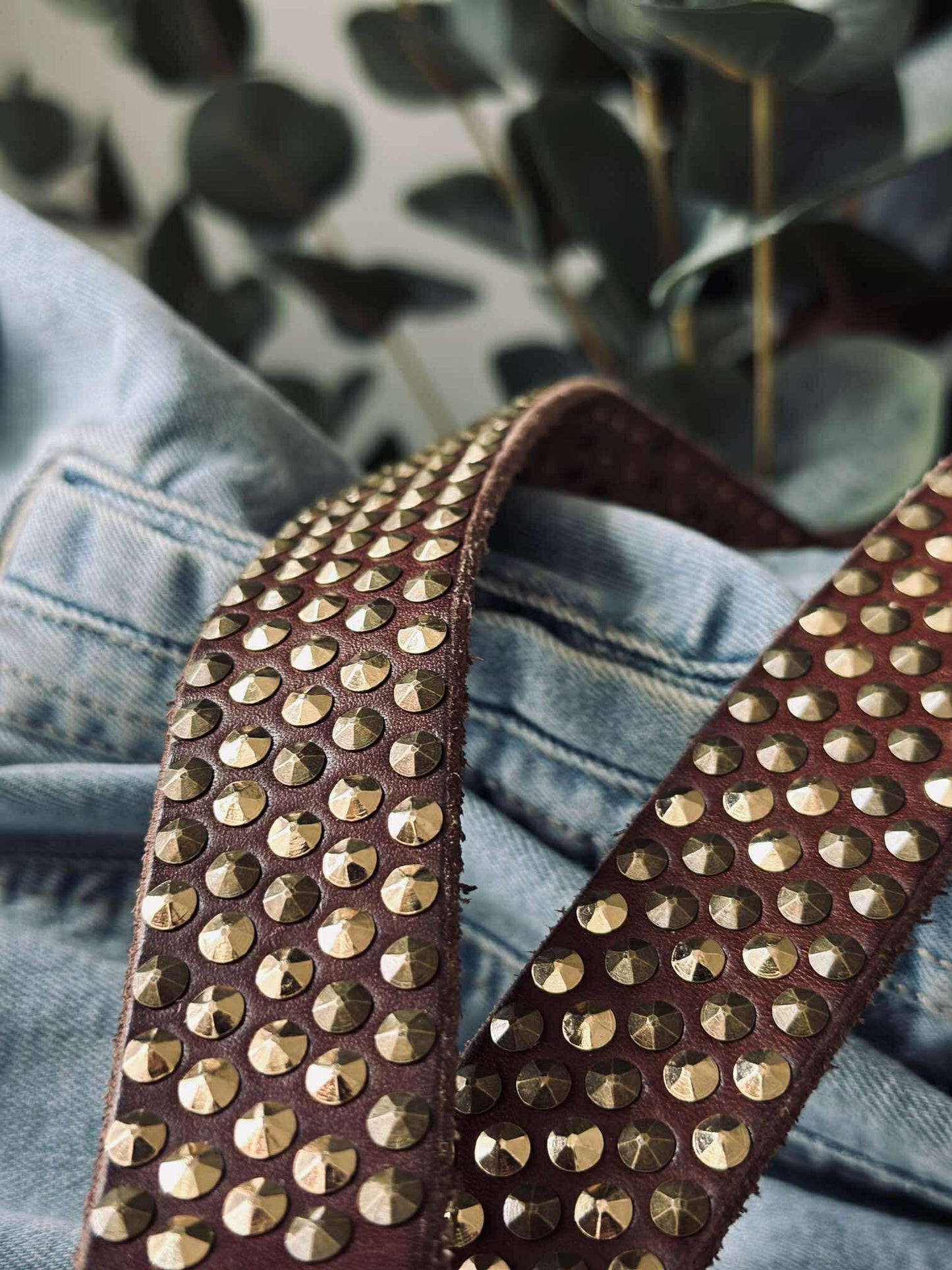 Jeans bælte med nitter - Brown/ gold